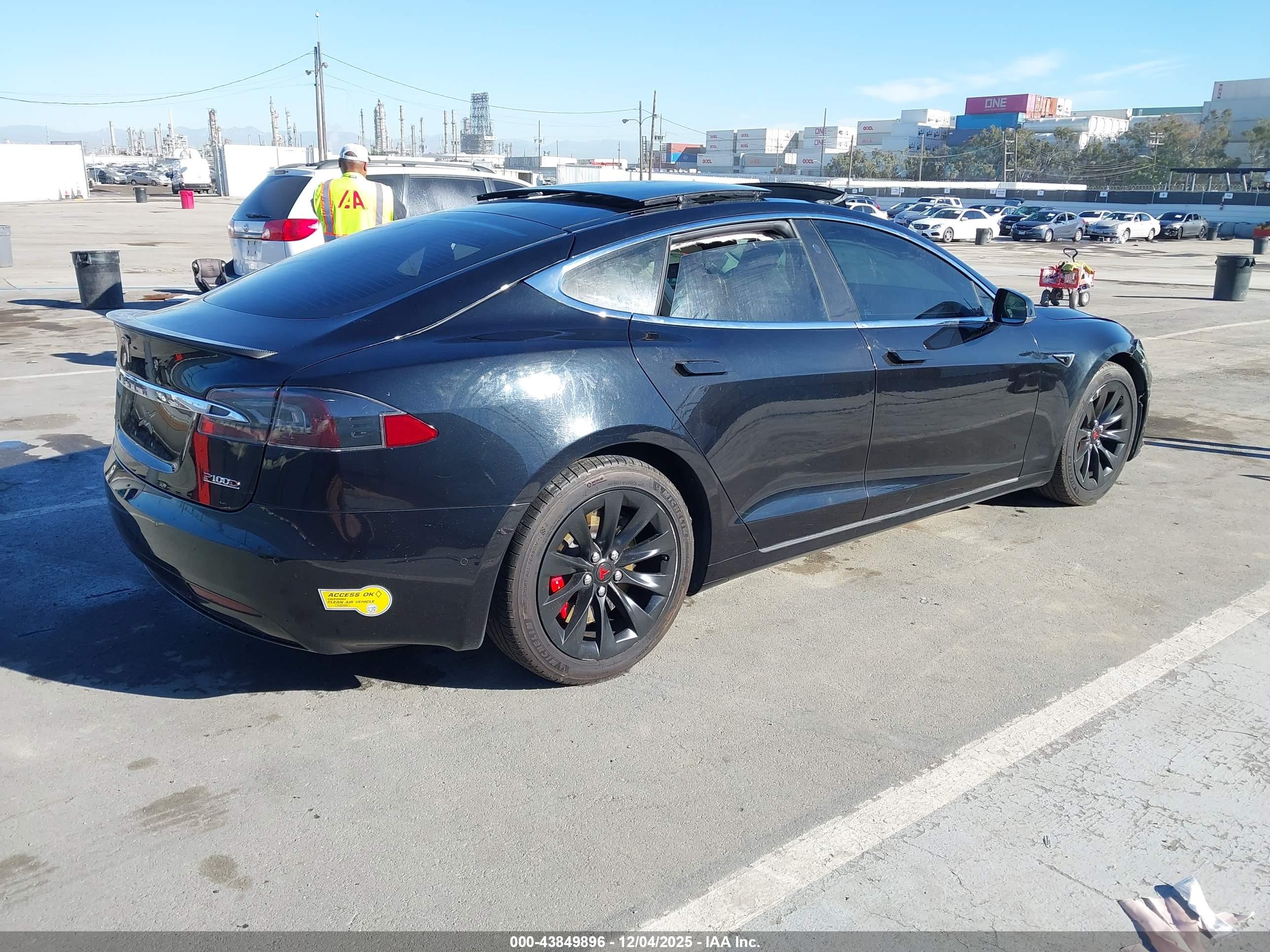 TESLA MODEL image 4