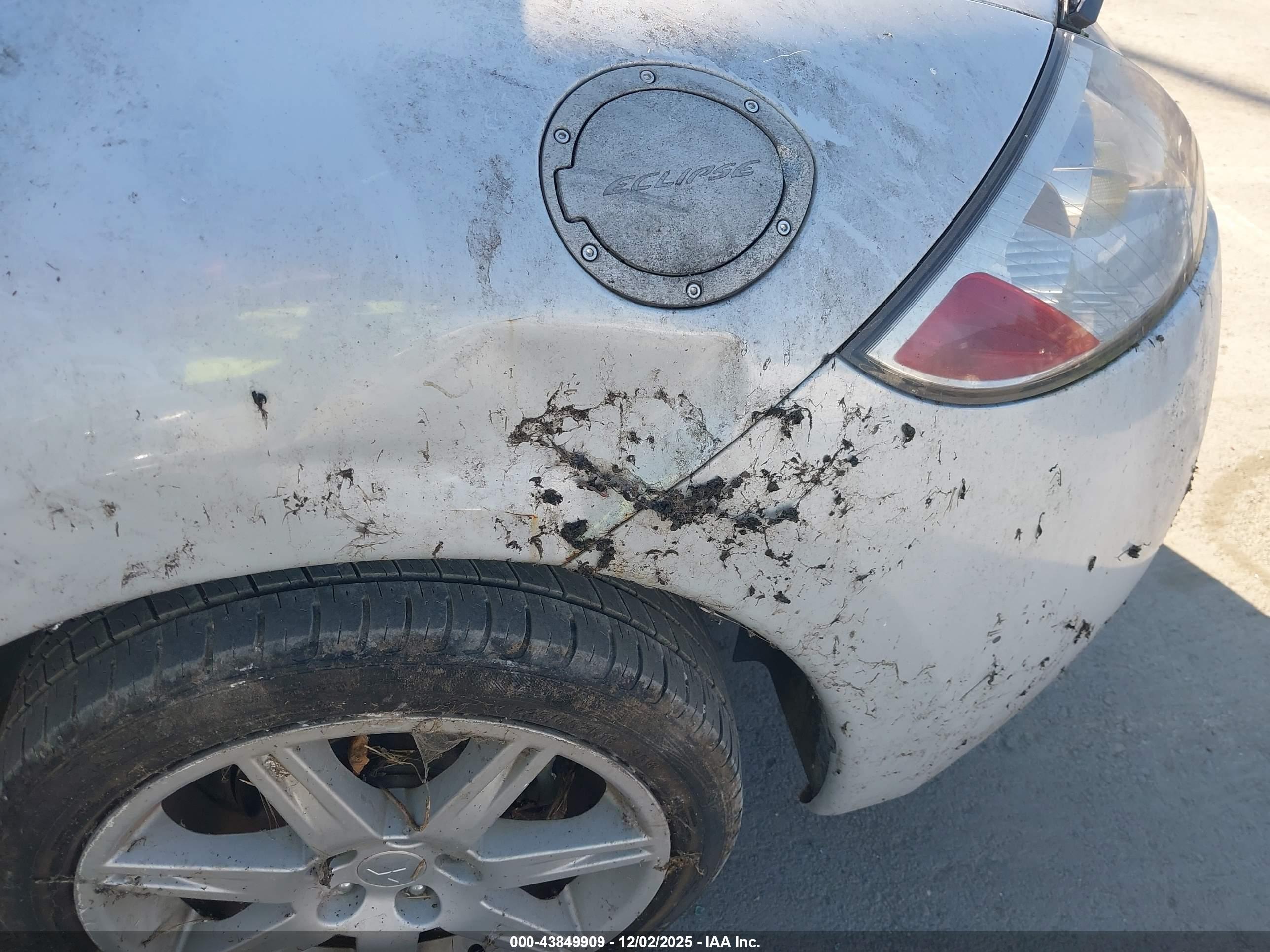 MITSUBISHI ECLIPSE image 6
