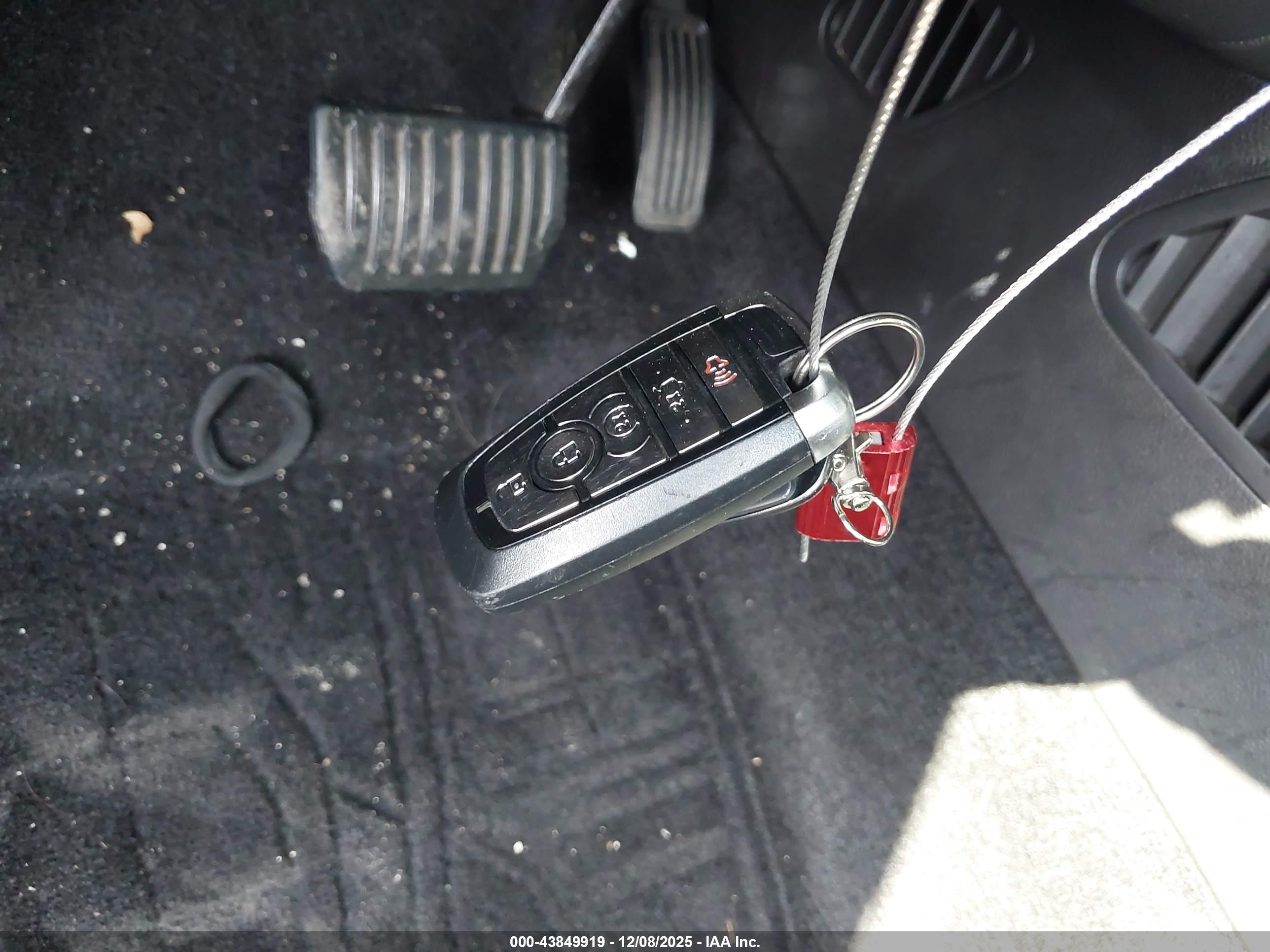 FORD EDGE image 11