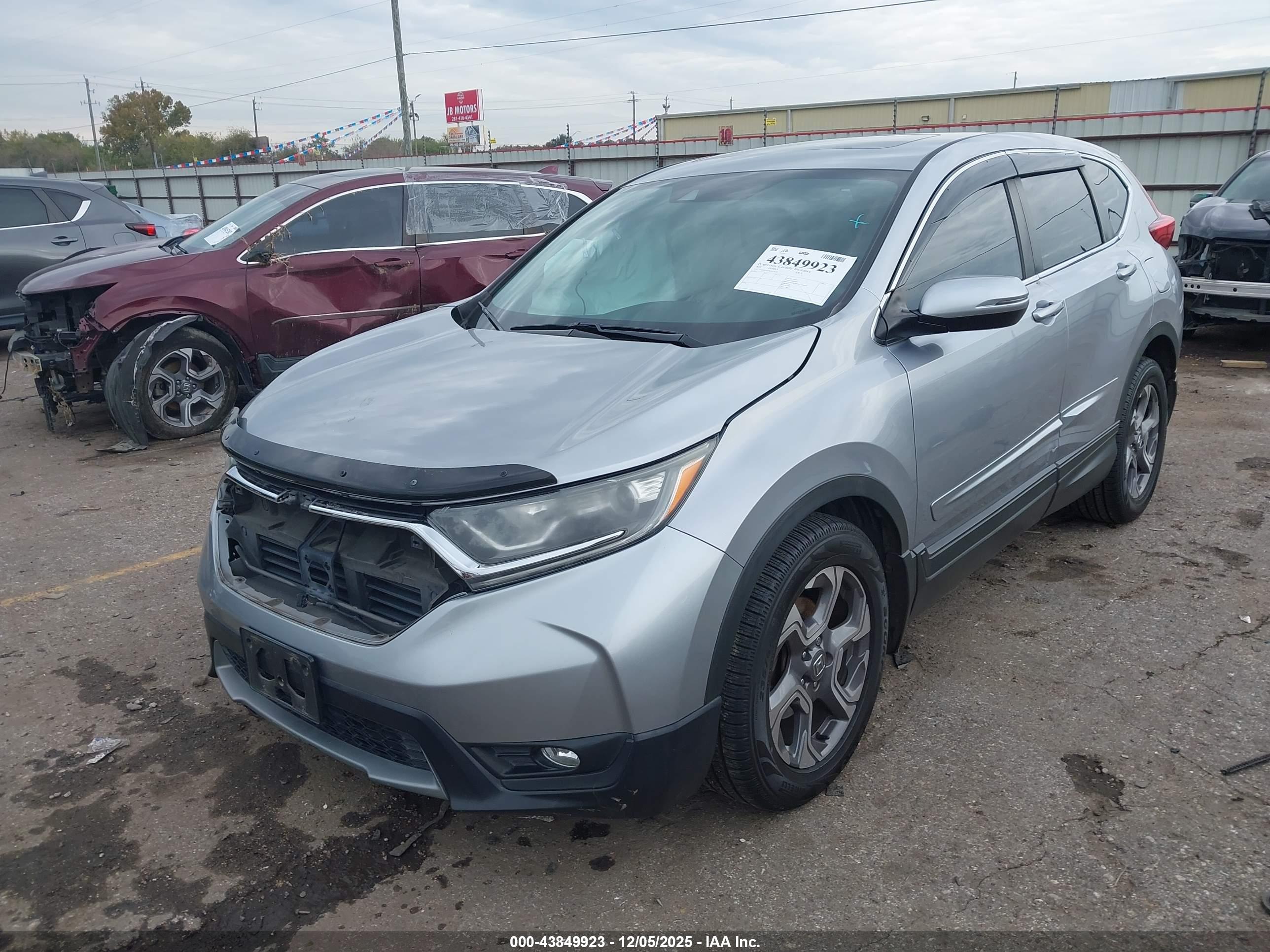 HONDA CR-V image 2