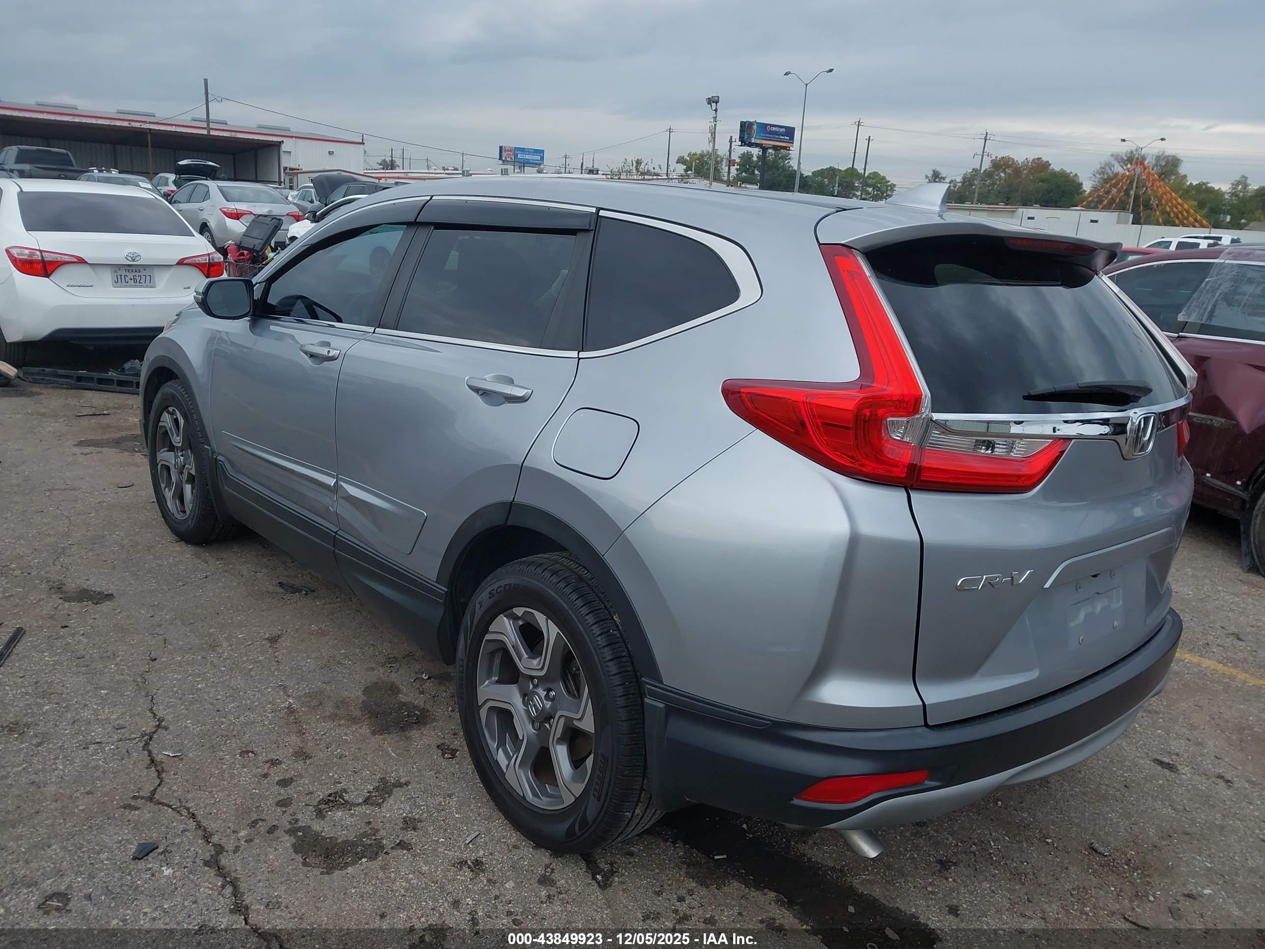 HONDA CR-V image 3