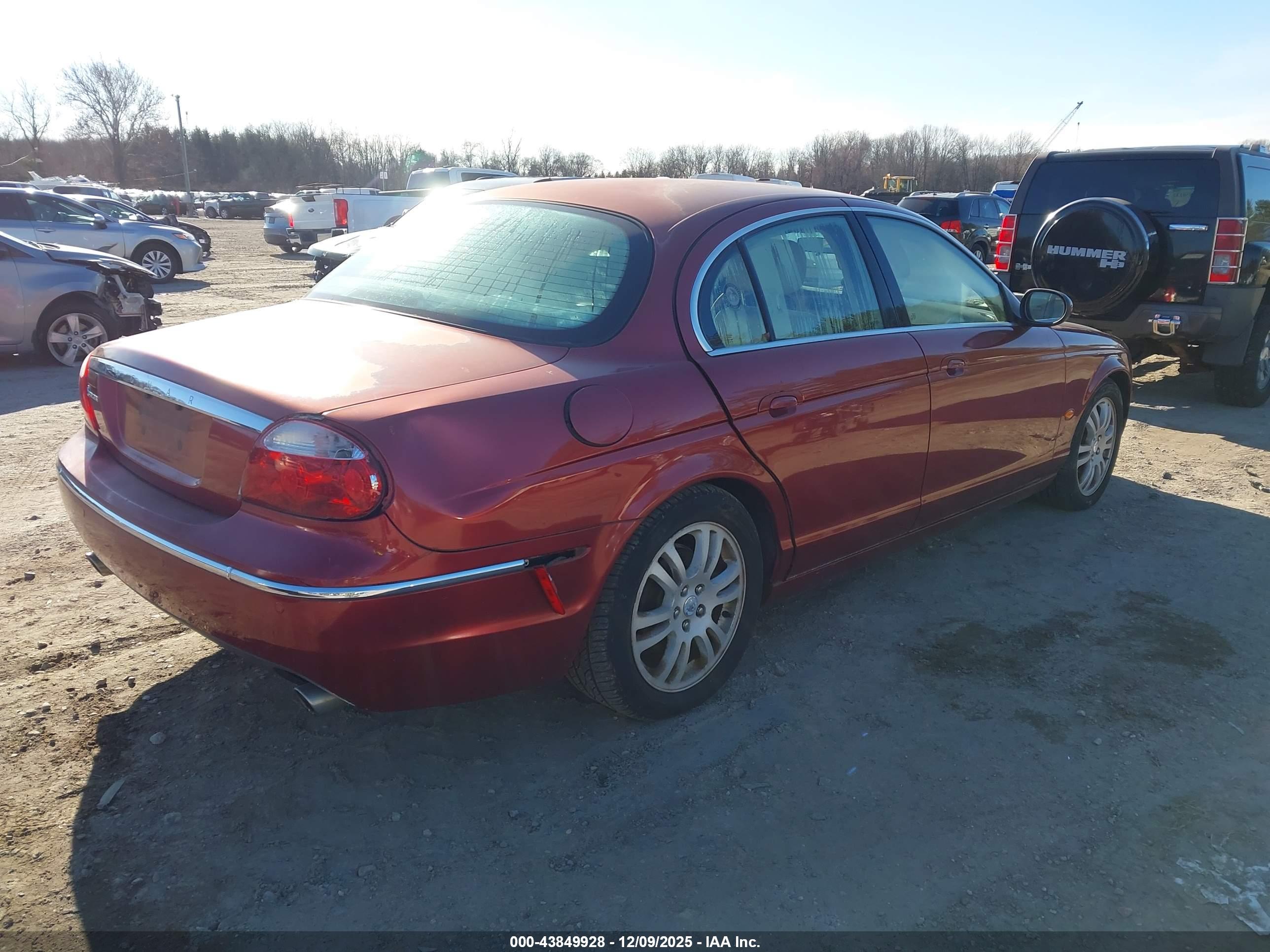 JAGUAR S-TYPE image 4