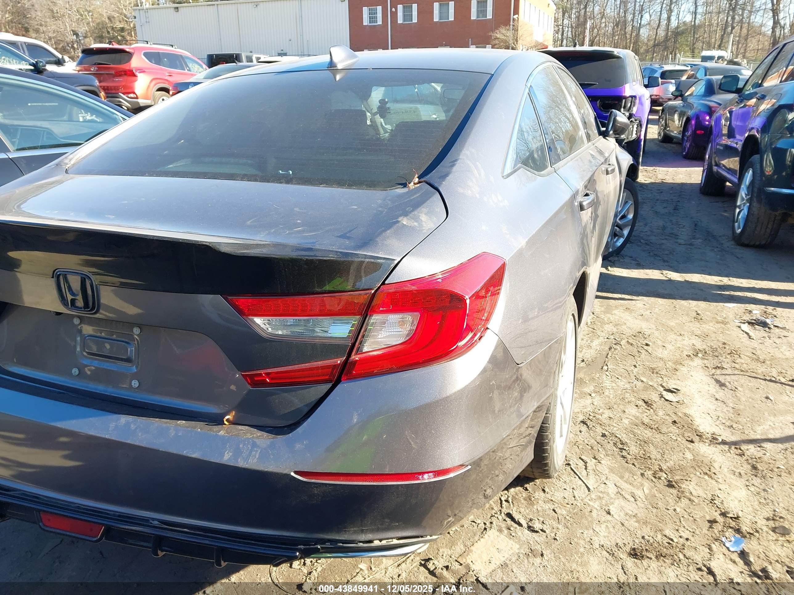 HONDA ACCORD image 4