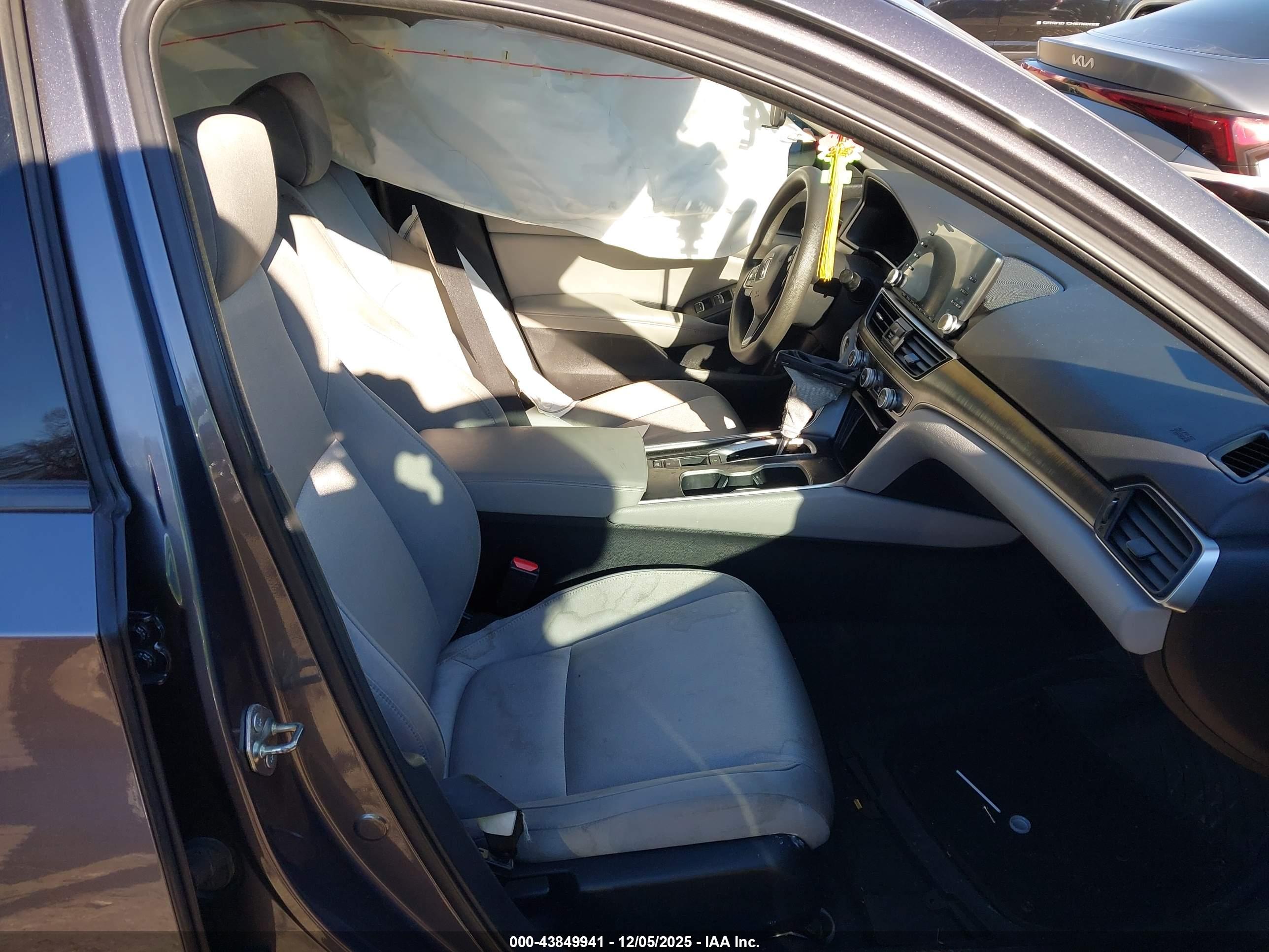 HONDA ACCORD image 5