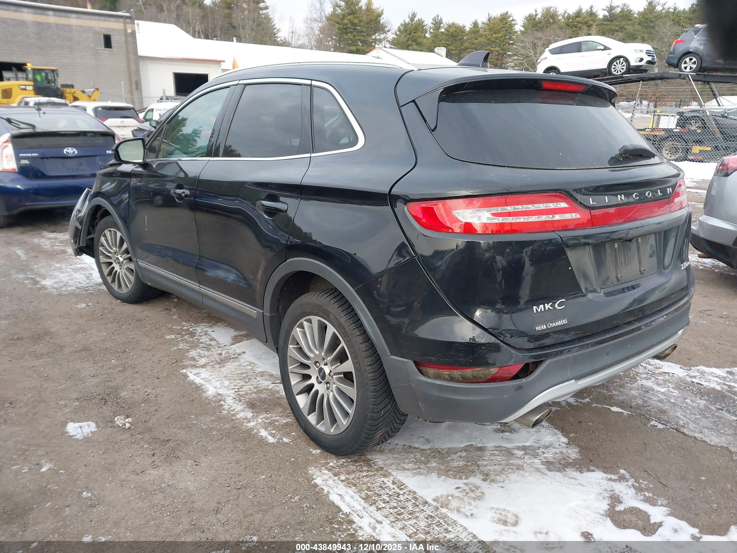 LINCOLN MKC image 3