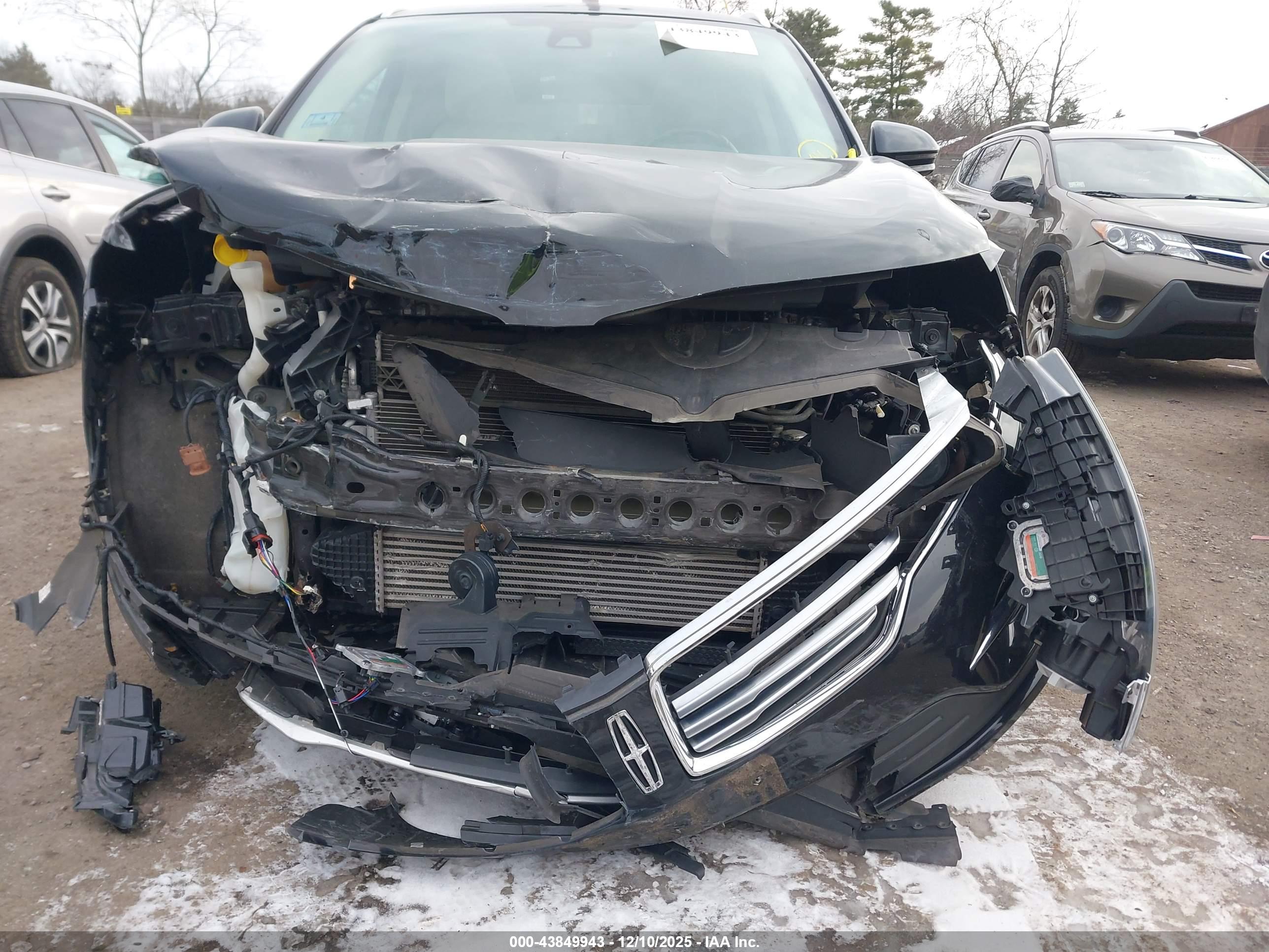 LINCOLN MKC image 6
