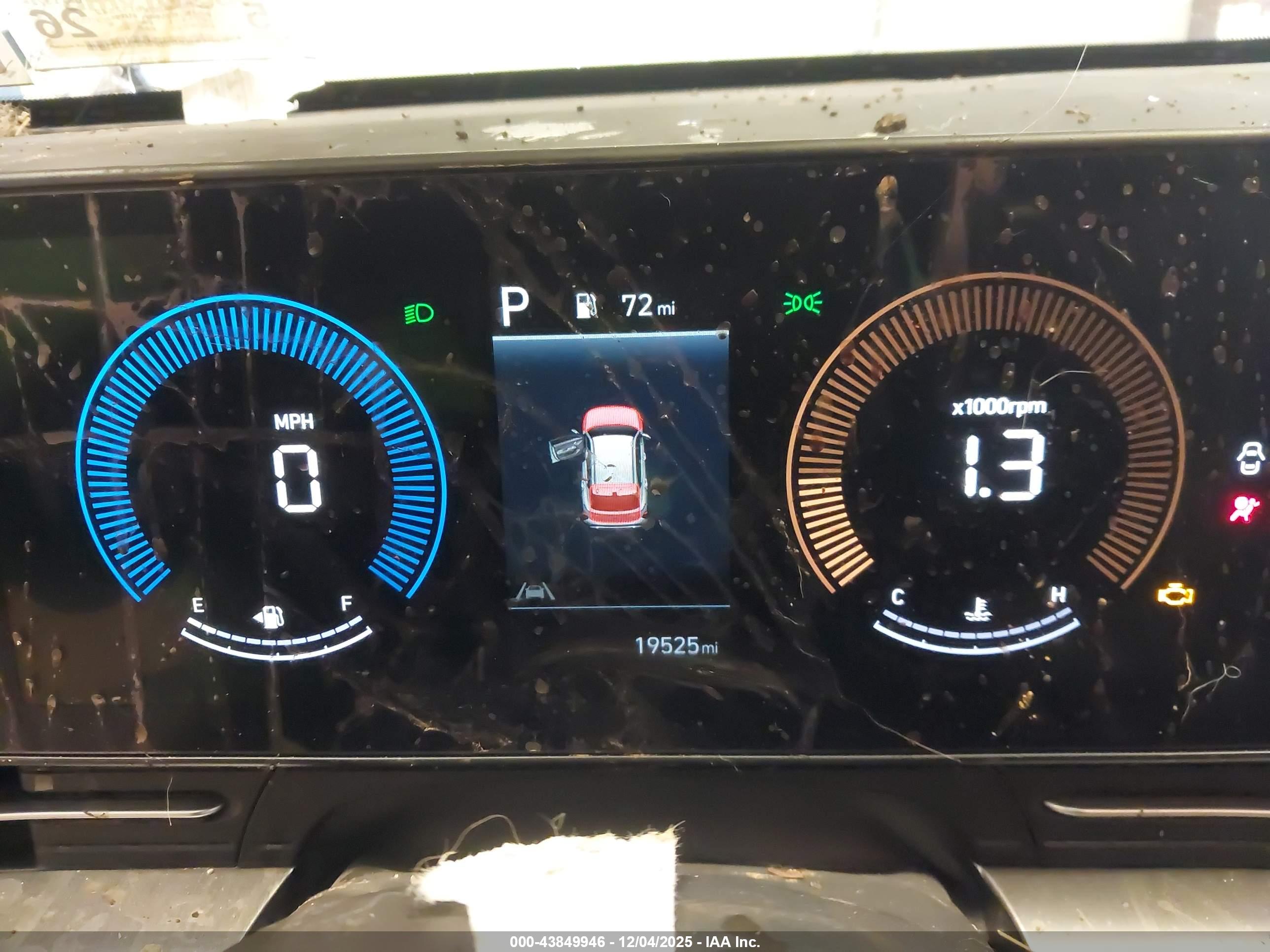 HYUNDAI KONA image 7