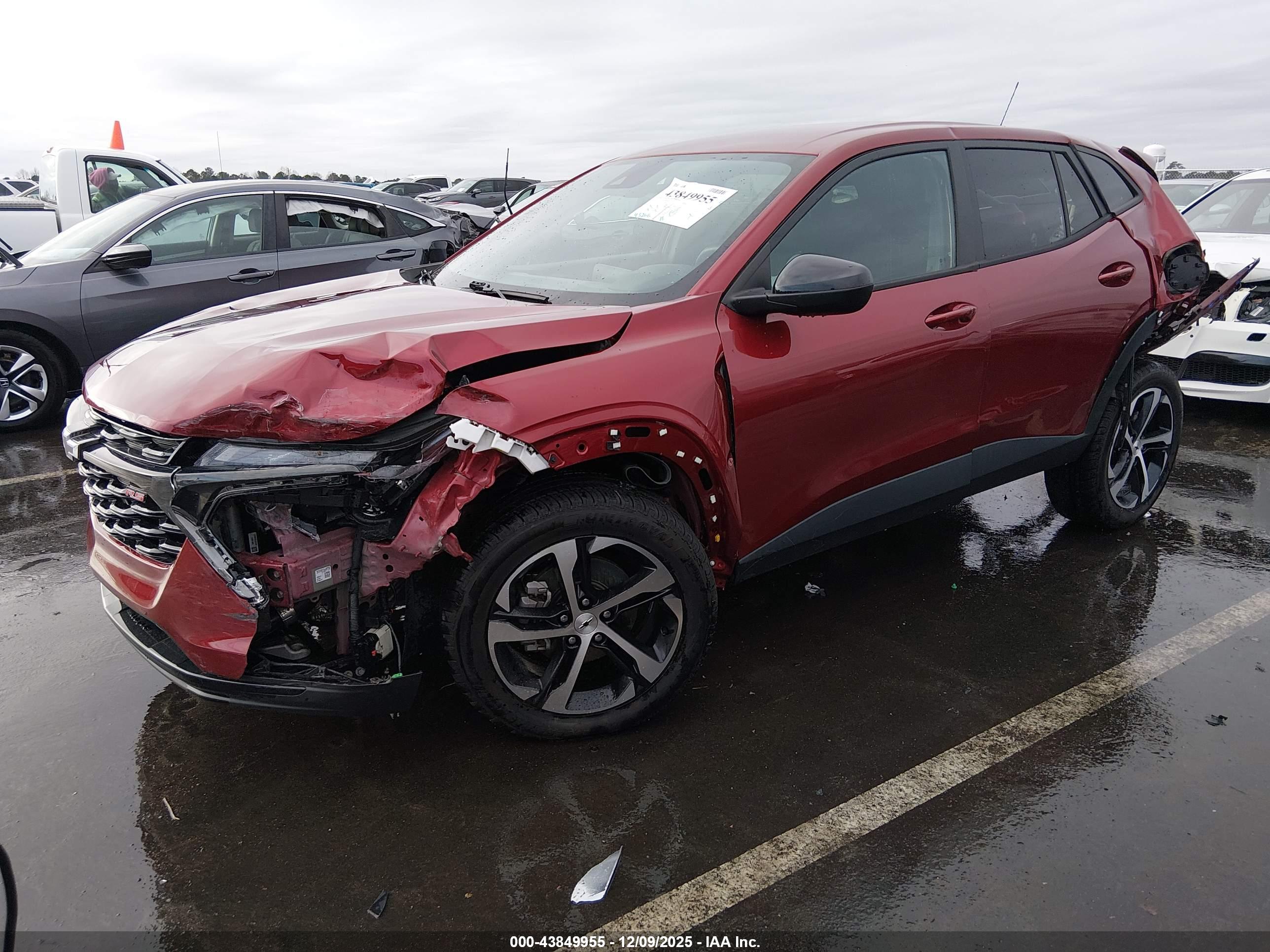 CHEVROLET TRAX image 2
