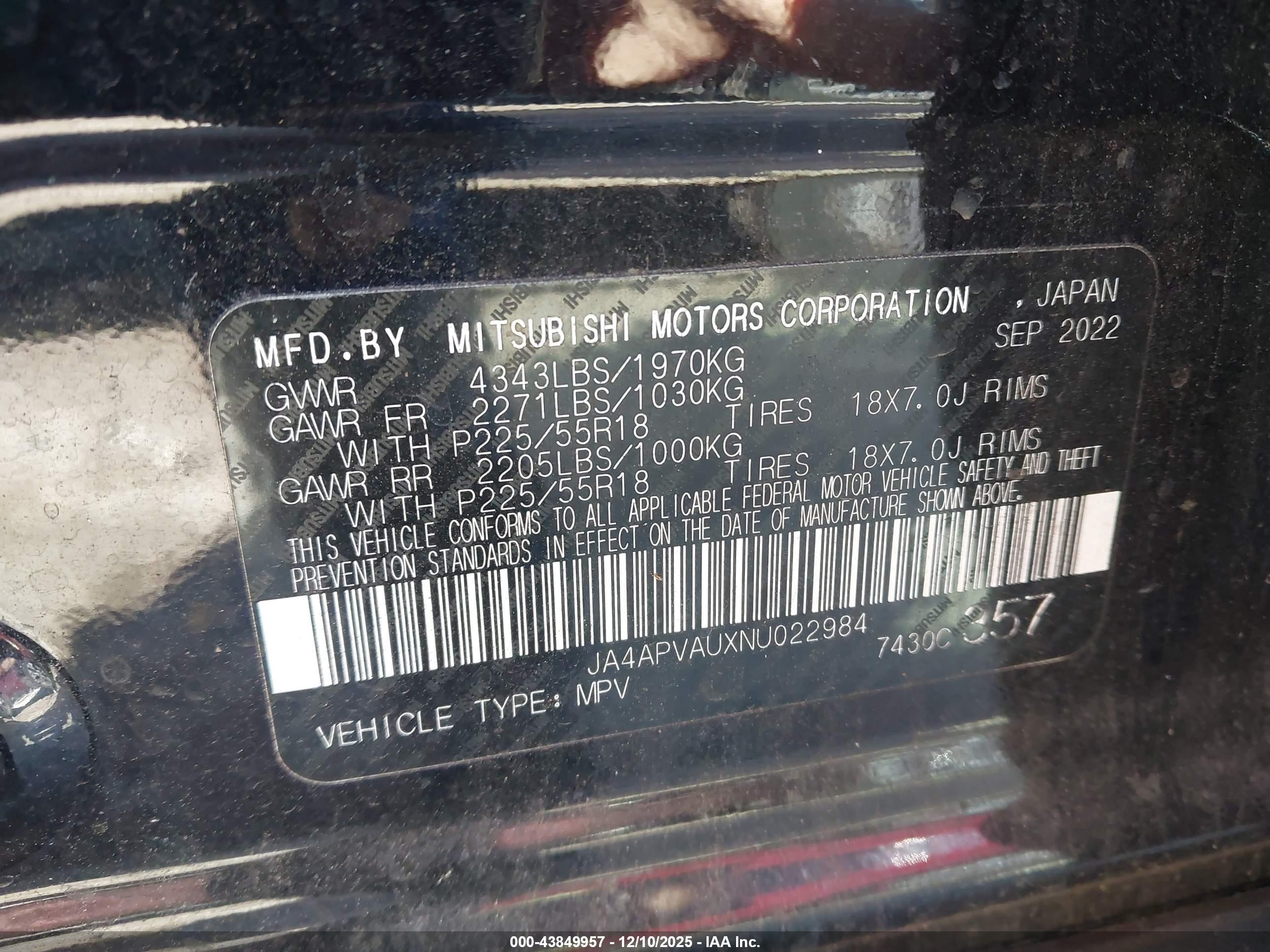 MITSUBISHI OUTLANDER image 9
