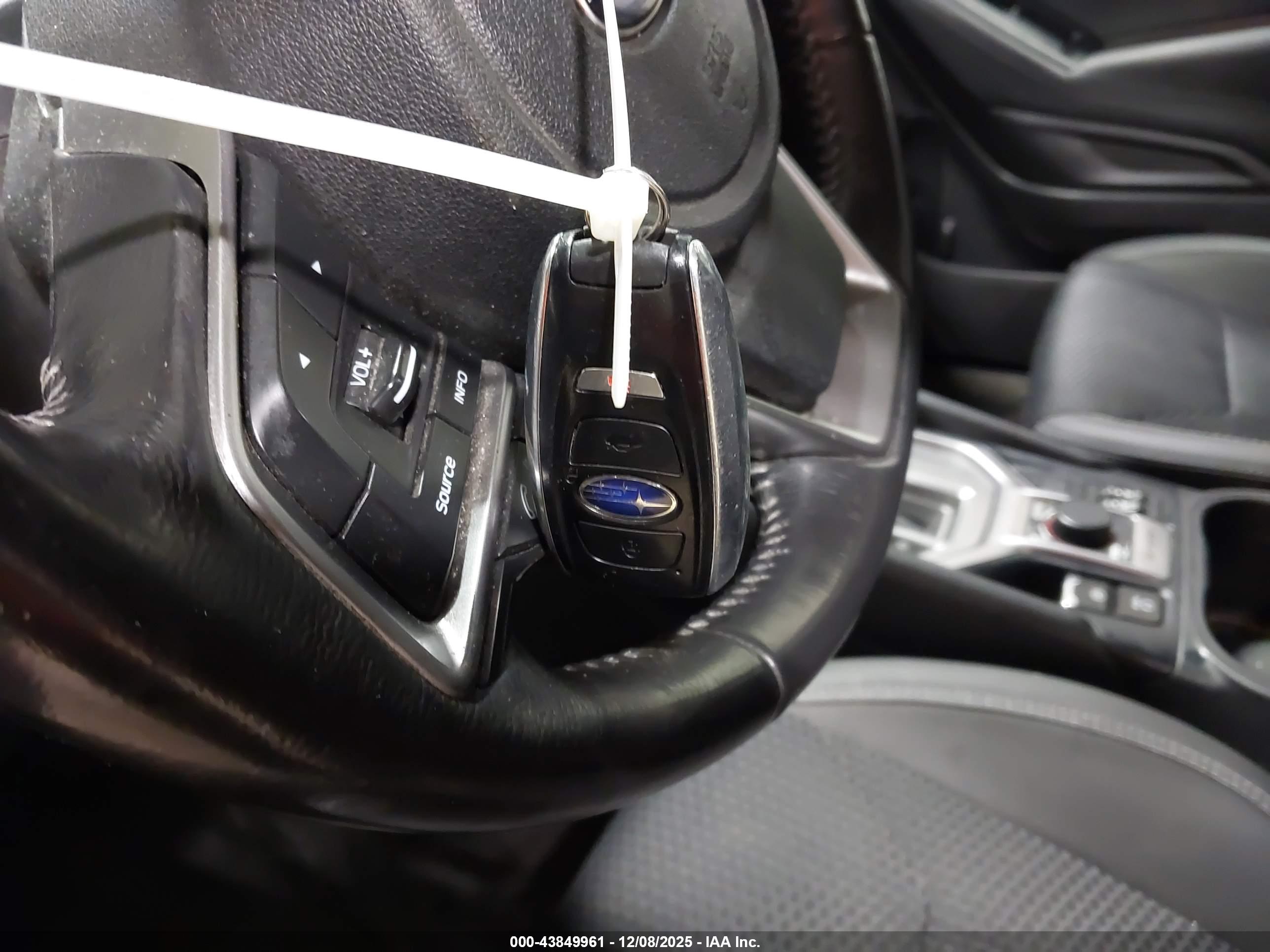 SUBARU FORESTER image 11
