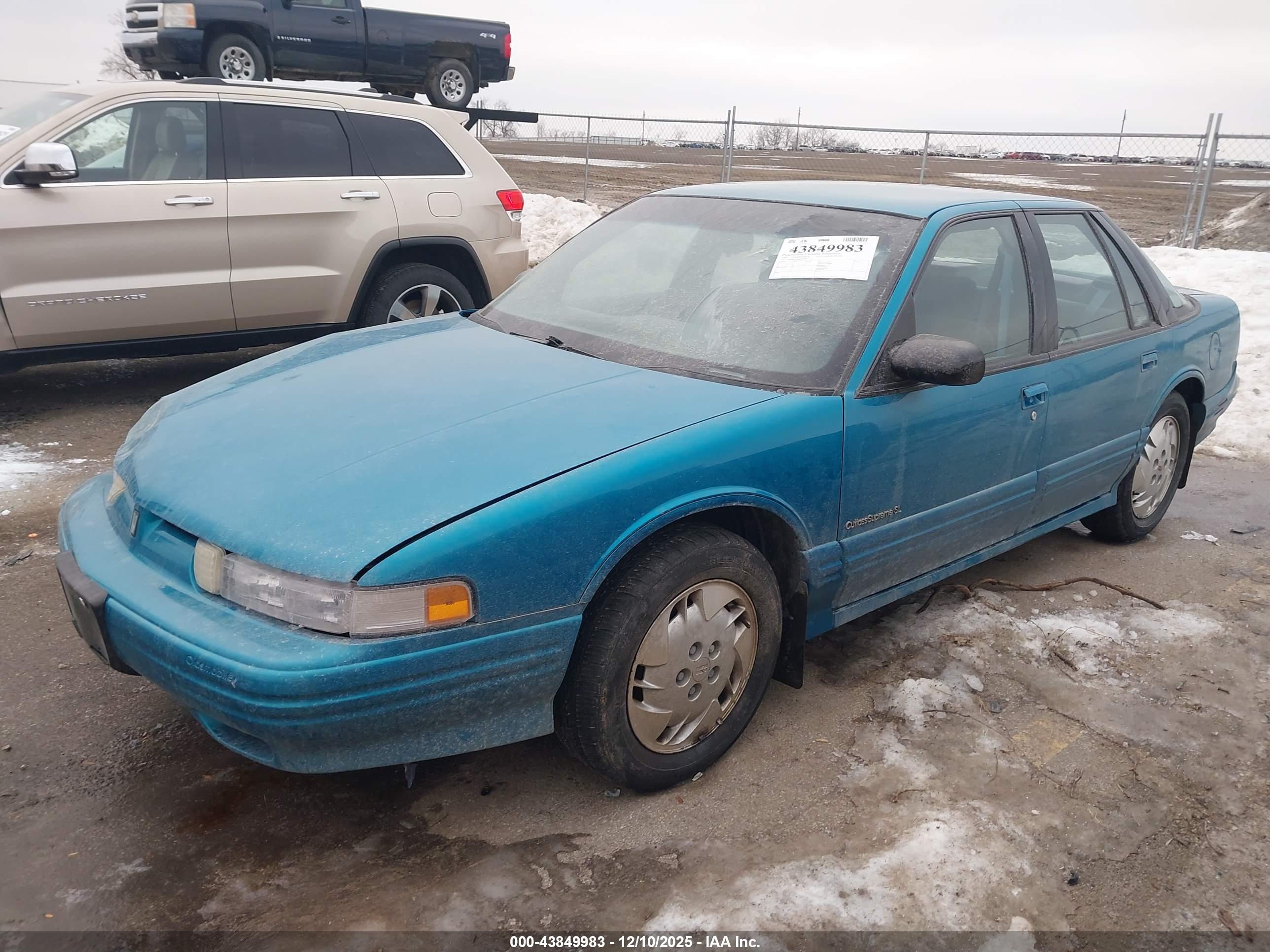 OLDSMOBILE CUTLASS image 2