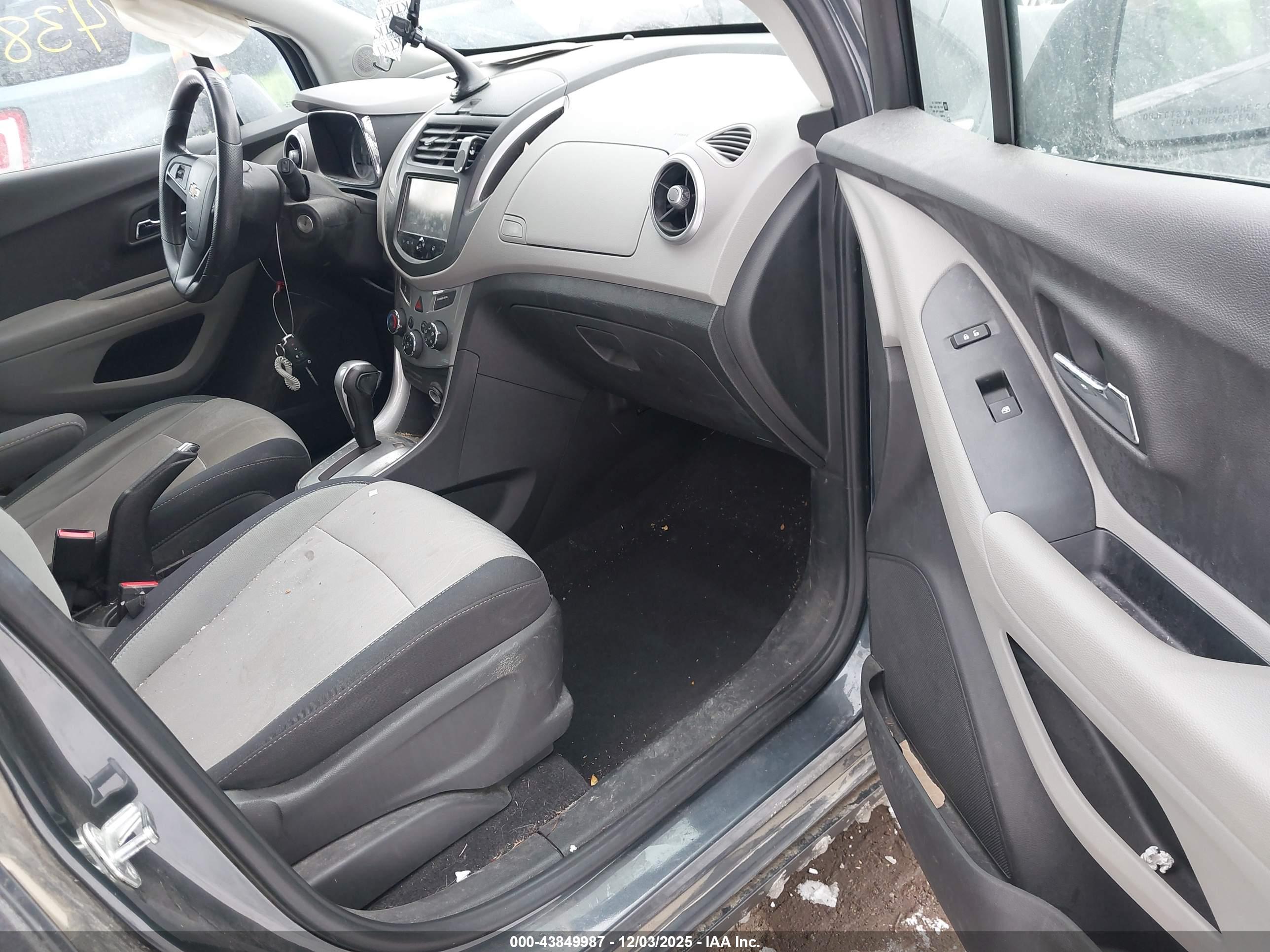 CHEVROLET TRAX image 5