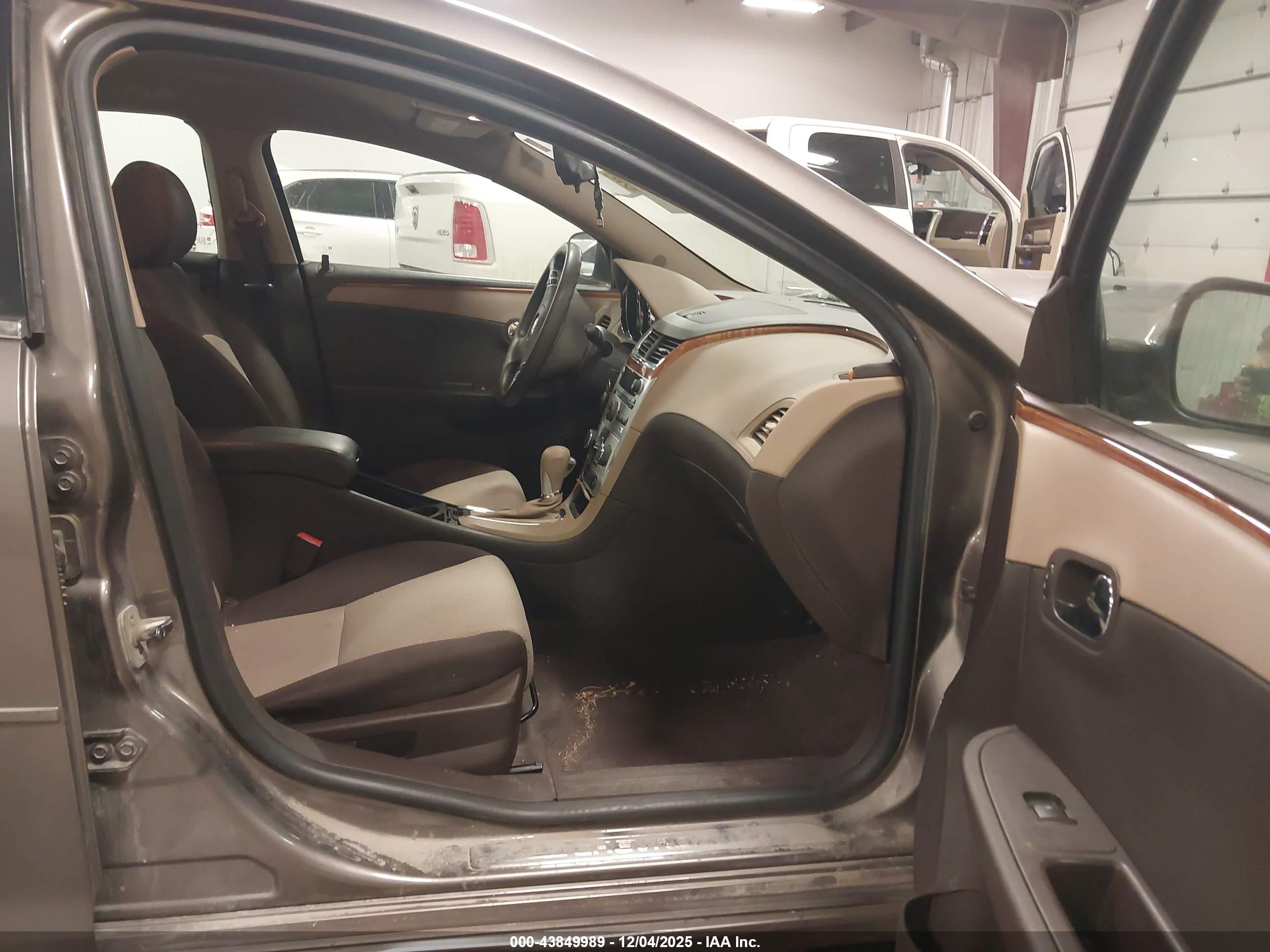 CHEVROLET MALIBU image 5