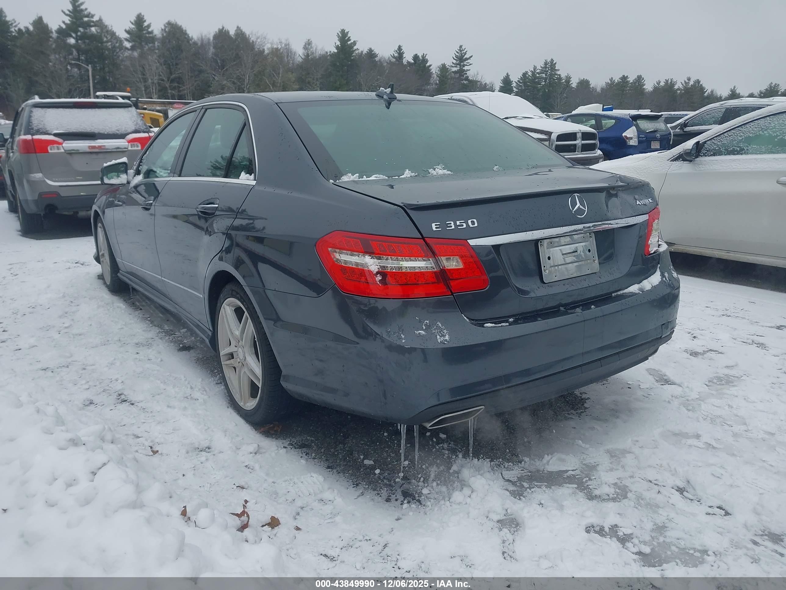 MERCEDES-BENZ E image 3
