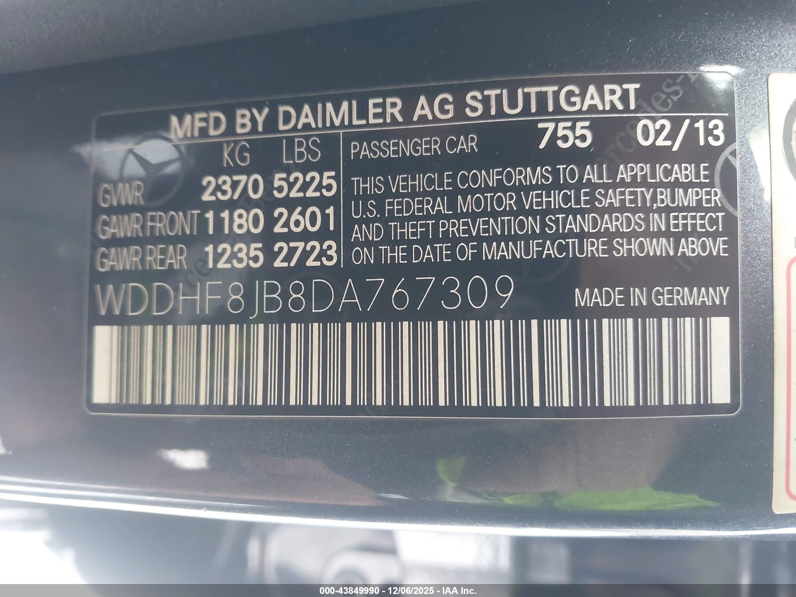 MERCEDES-BENZ E image 9