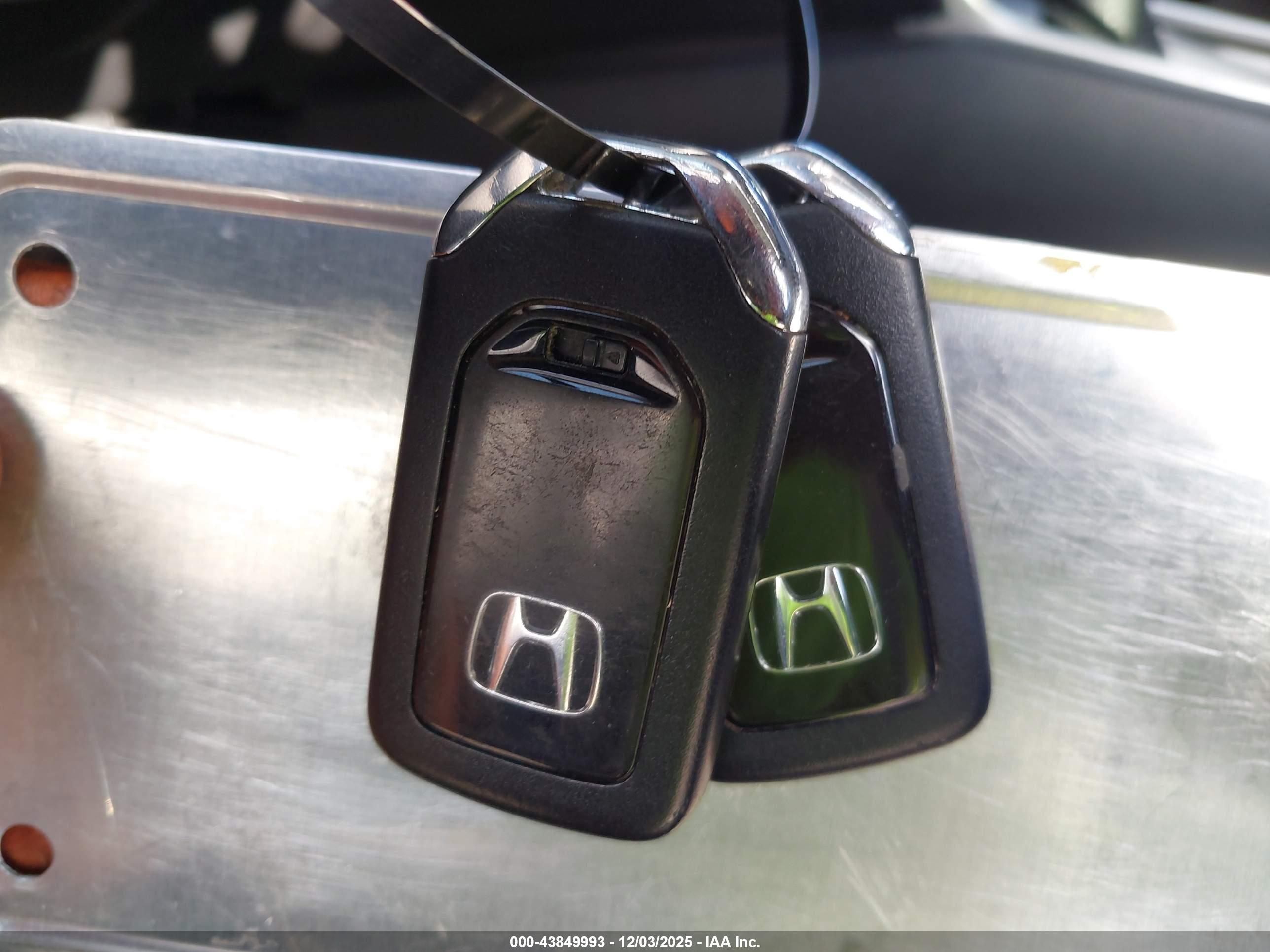 HONDA ACCORD image 11