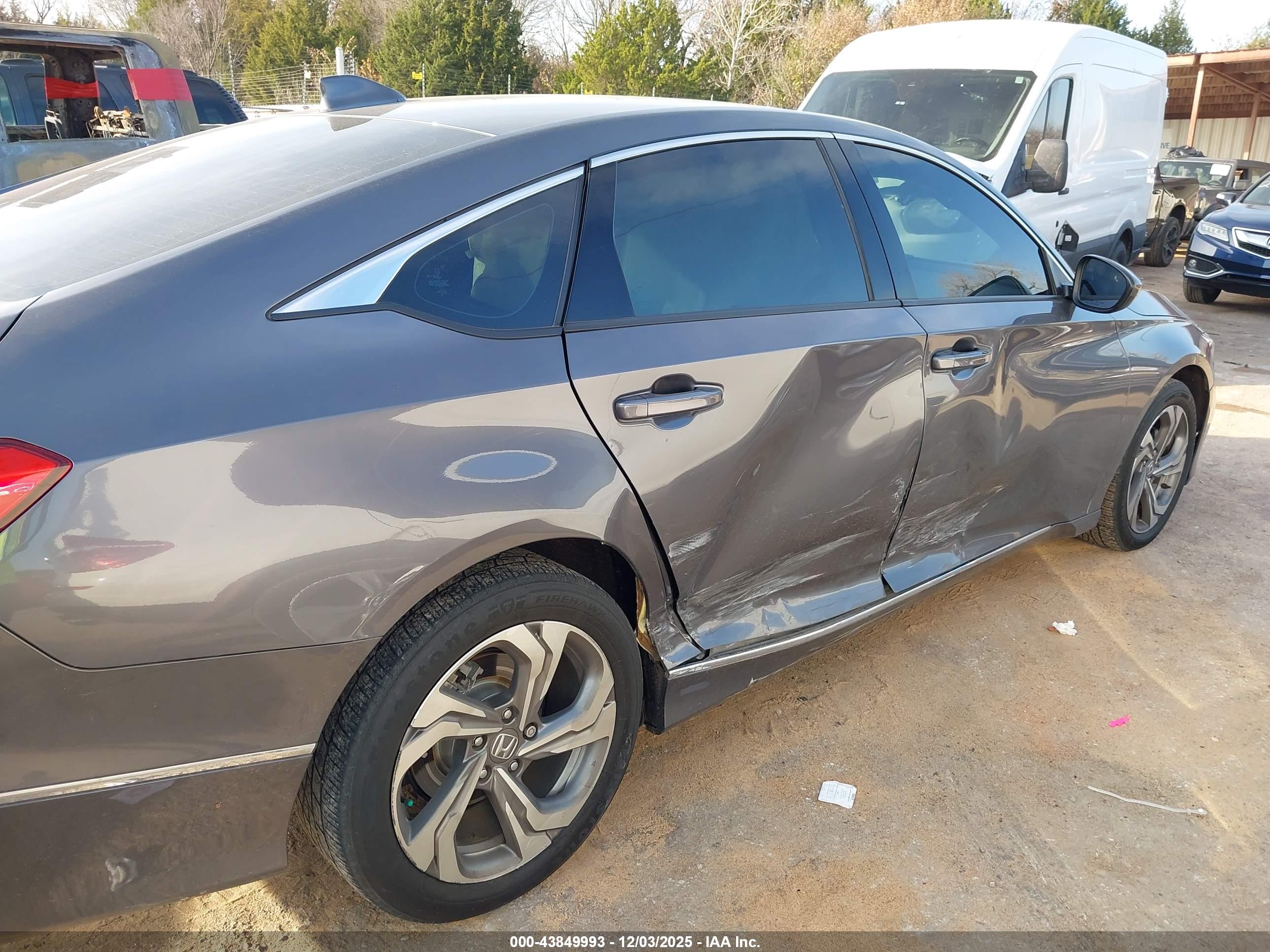 HONDA ACCORD image 6