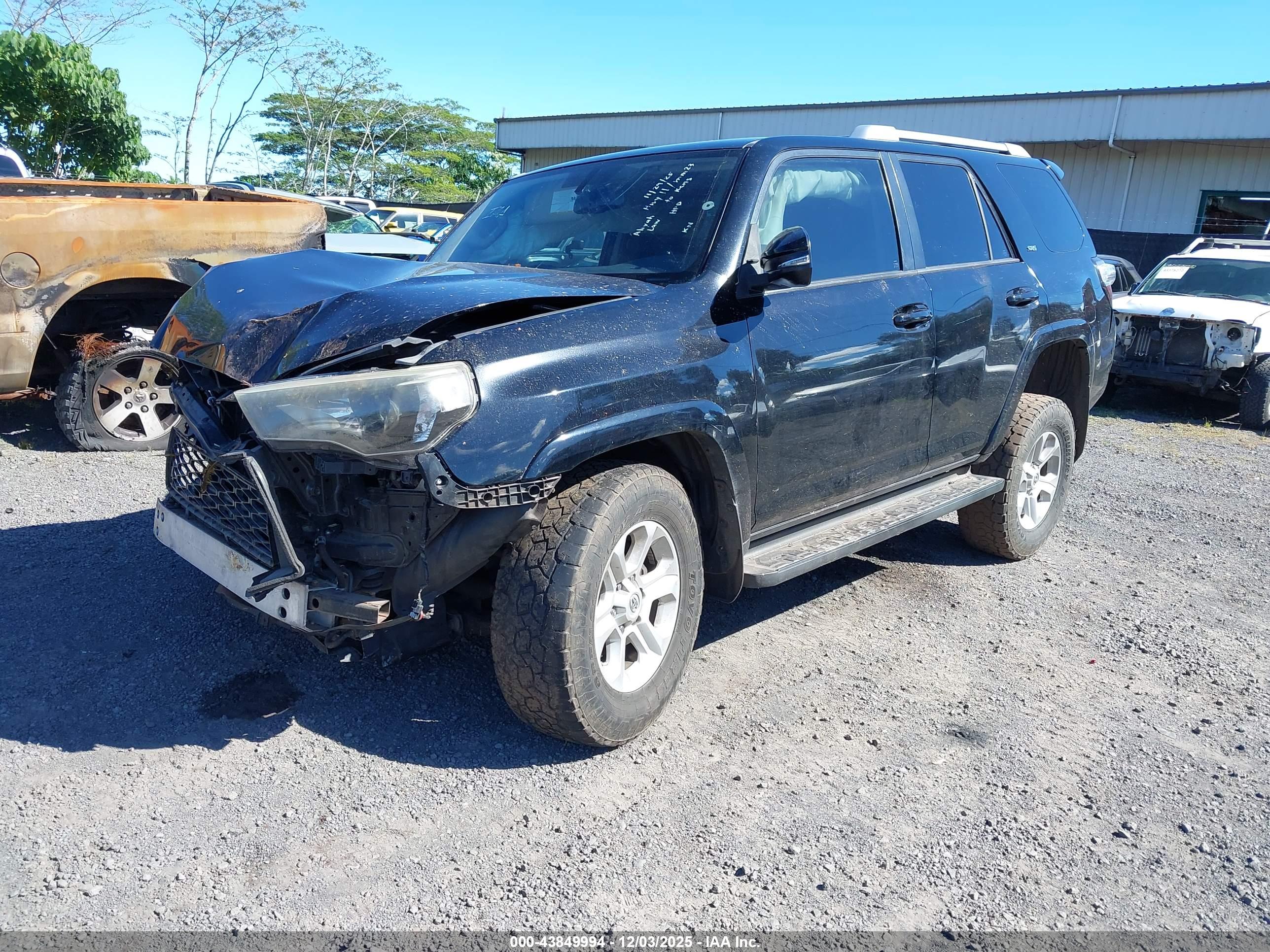 TOYOTA 4RUNNER image 2