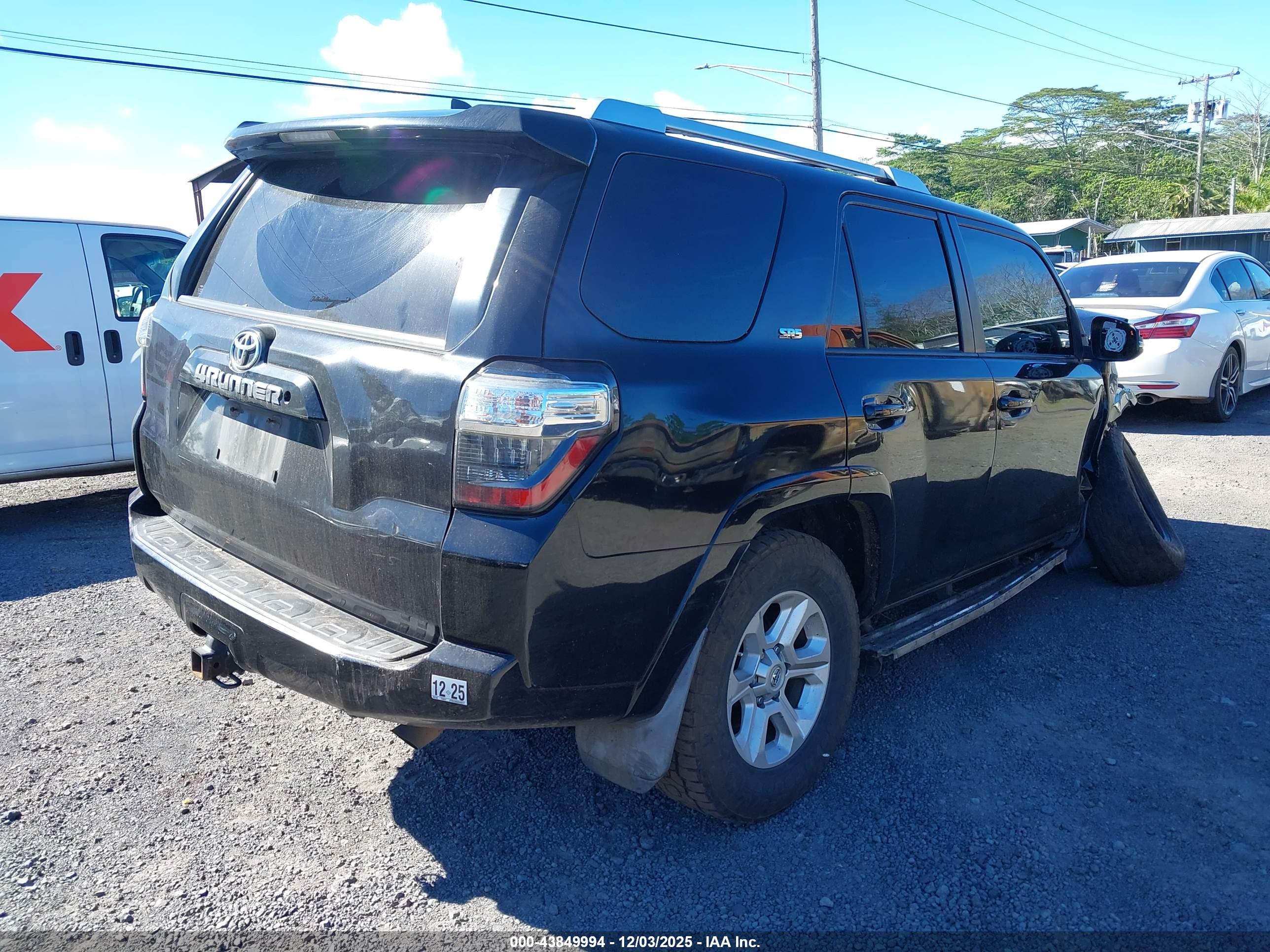 TOYOTA 4RUNNER image 4