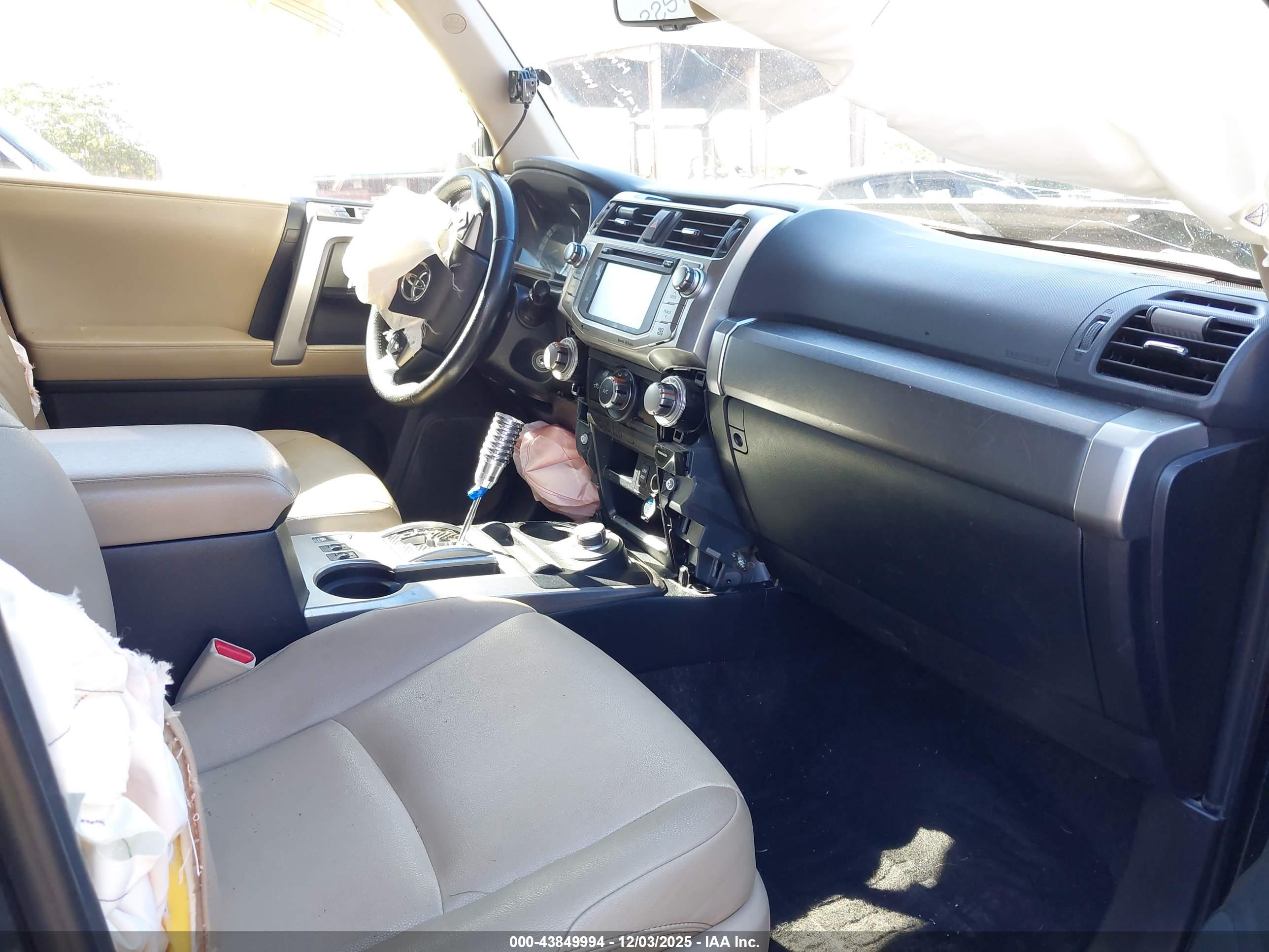 TOYOTA 4RUNNER image 5