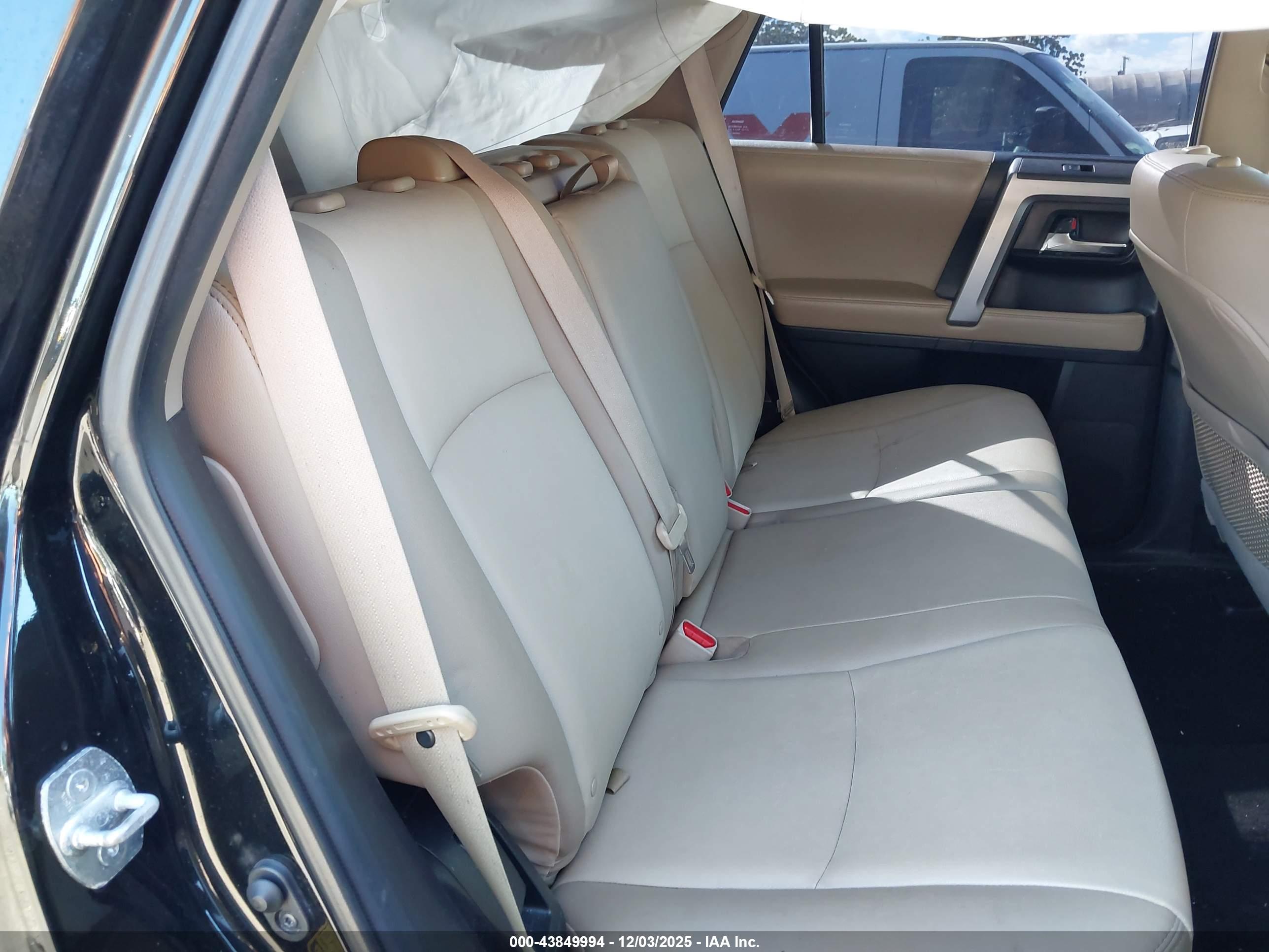 TOYOTA 4RUNNER image 8