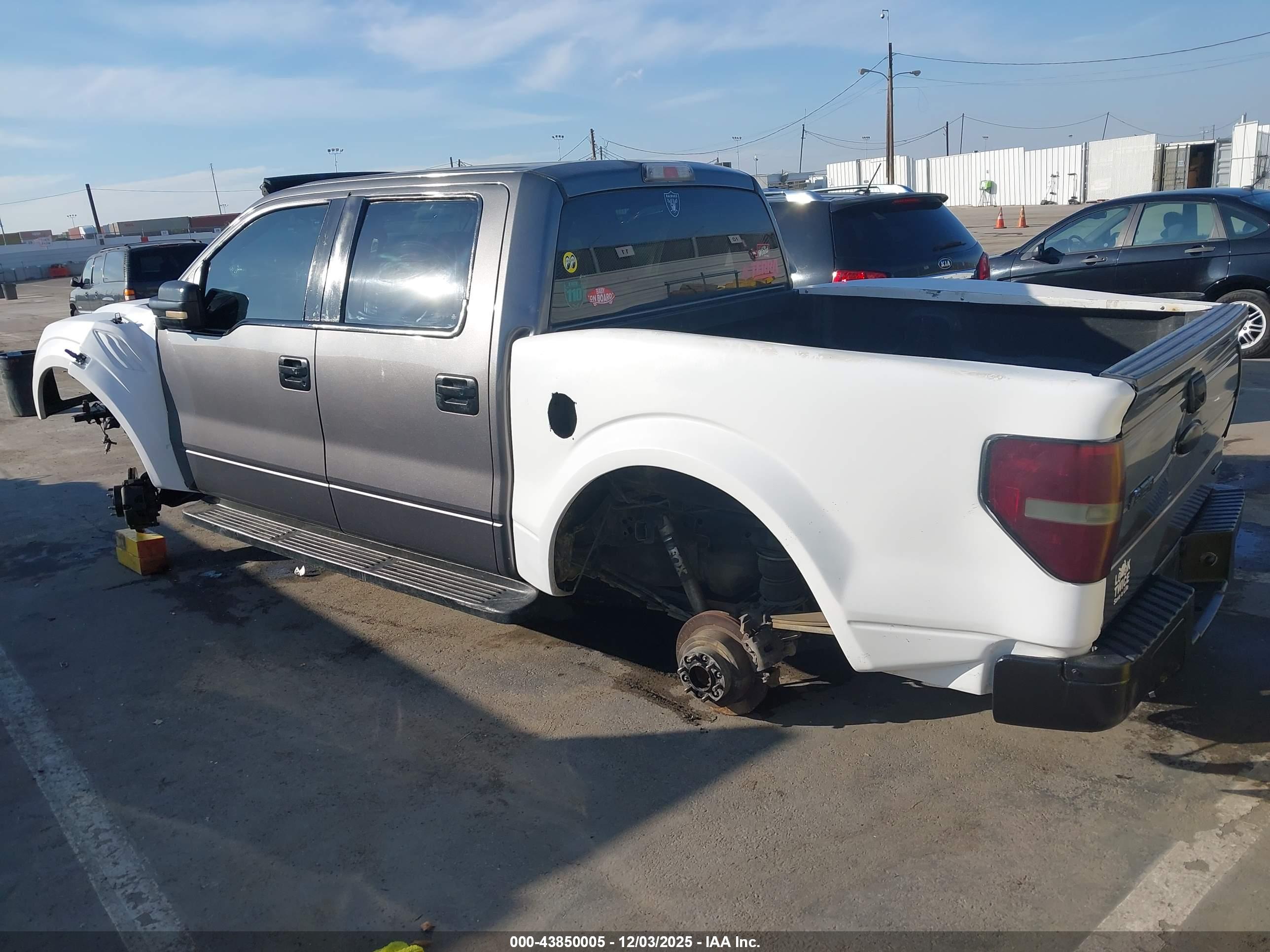 FORD F-150 image 3