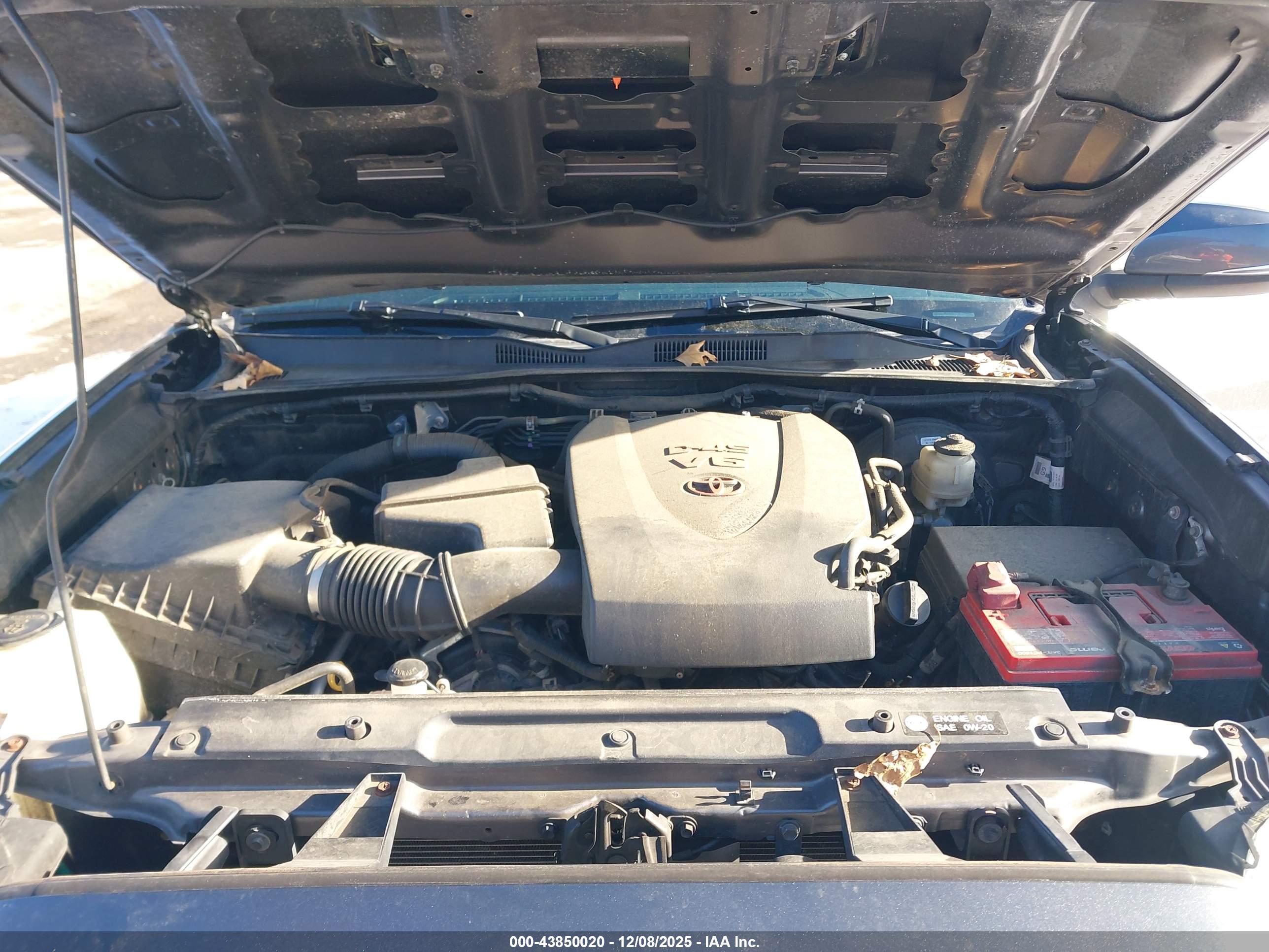 TOYOTA TACOMA image 10