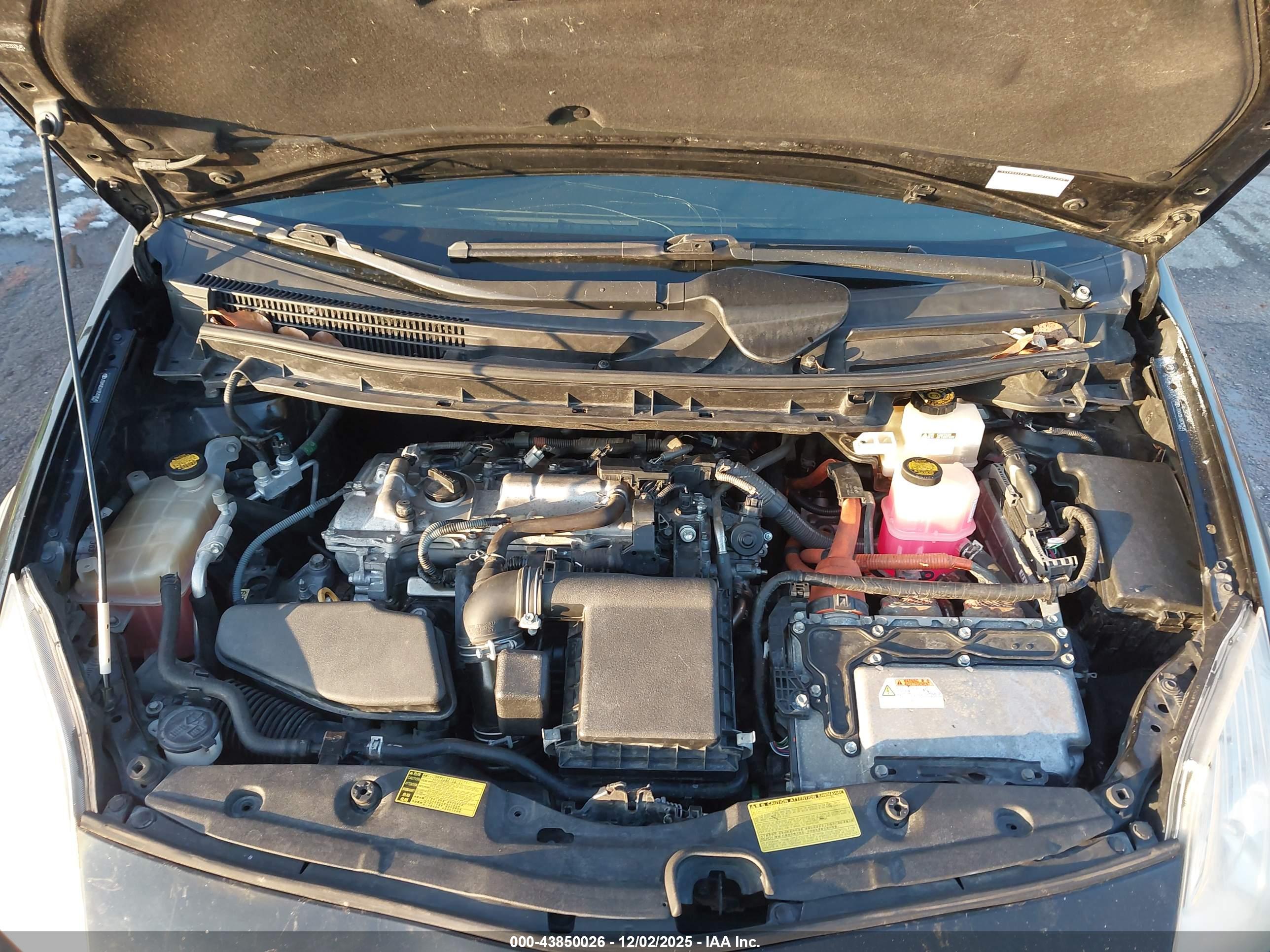 TOYOTA PRIUS image 10