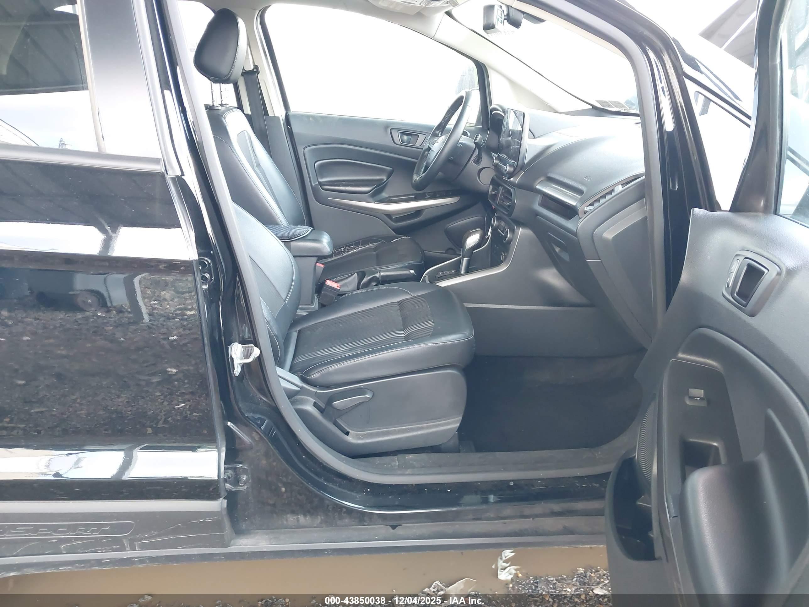 FORD ECOSPORT image 5