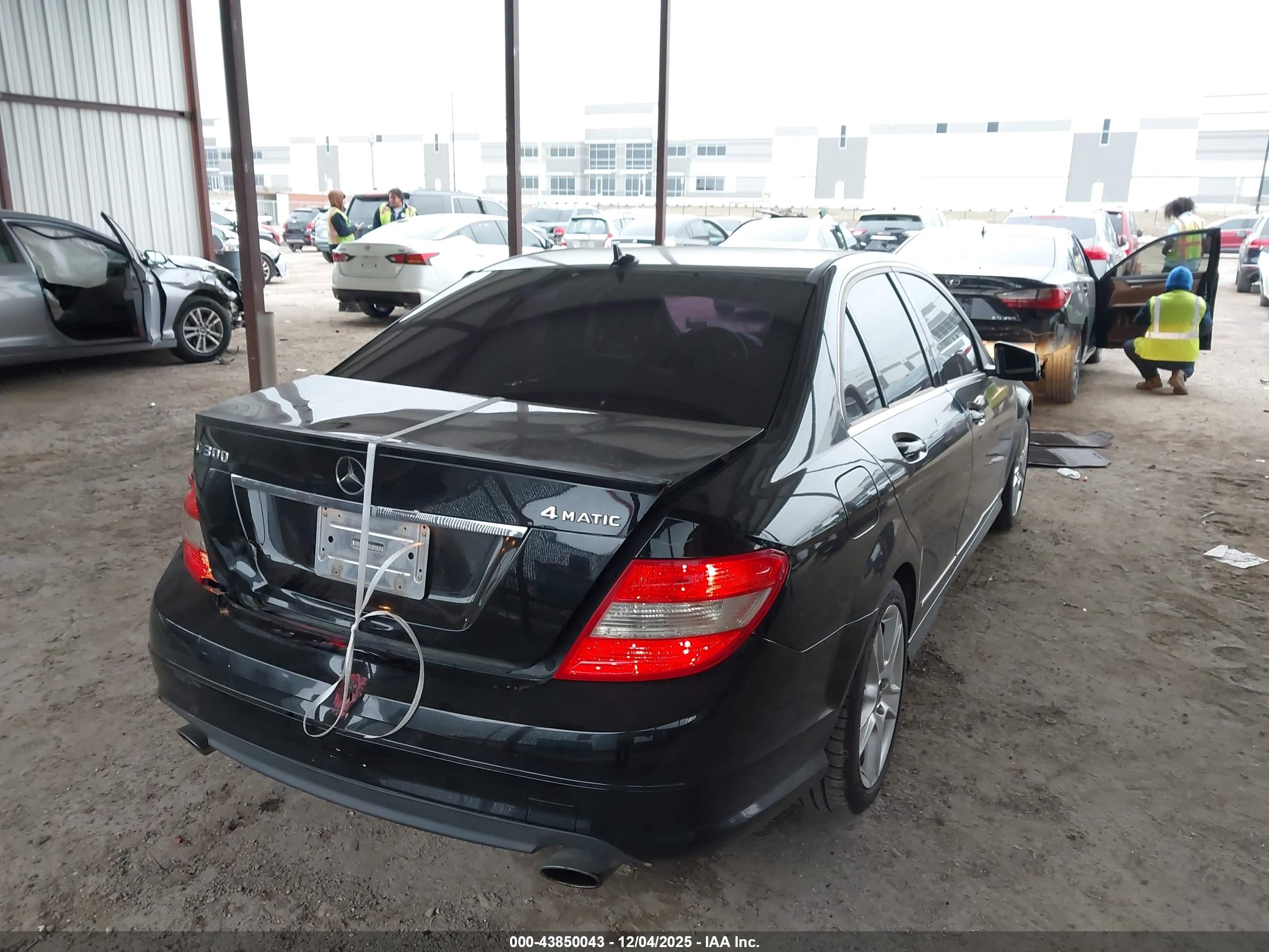 MERCEDES-BENZ C image 4