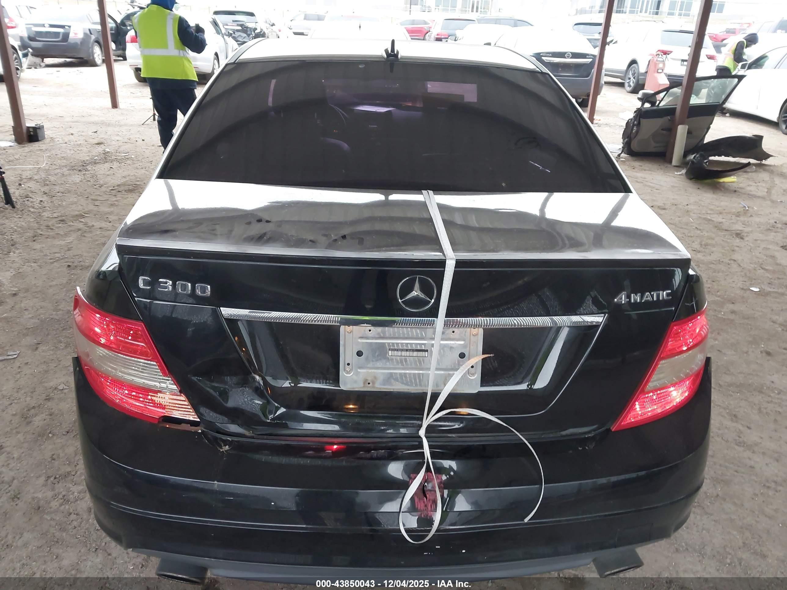 MERCEDES-BENZ C image 6