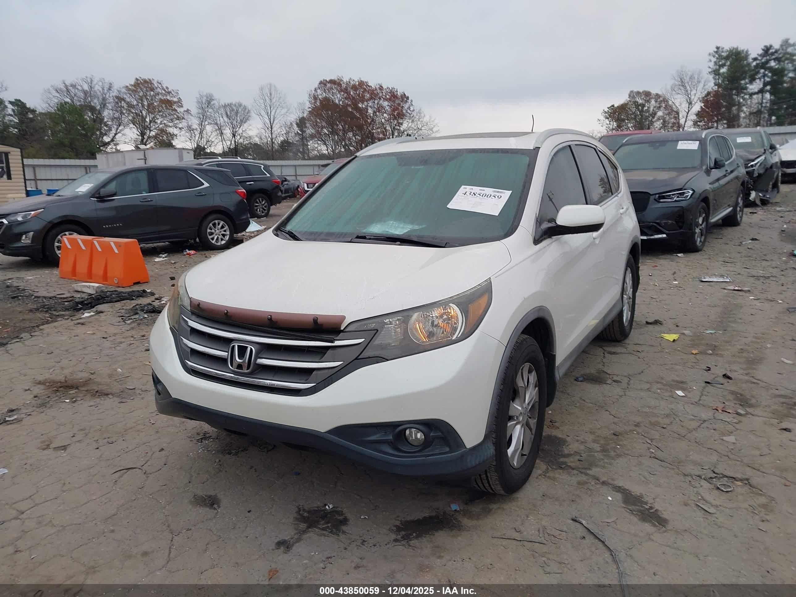 HONDA CR-V image 2