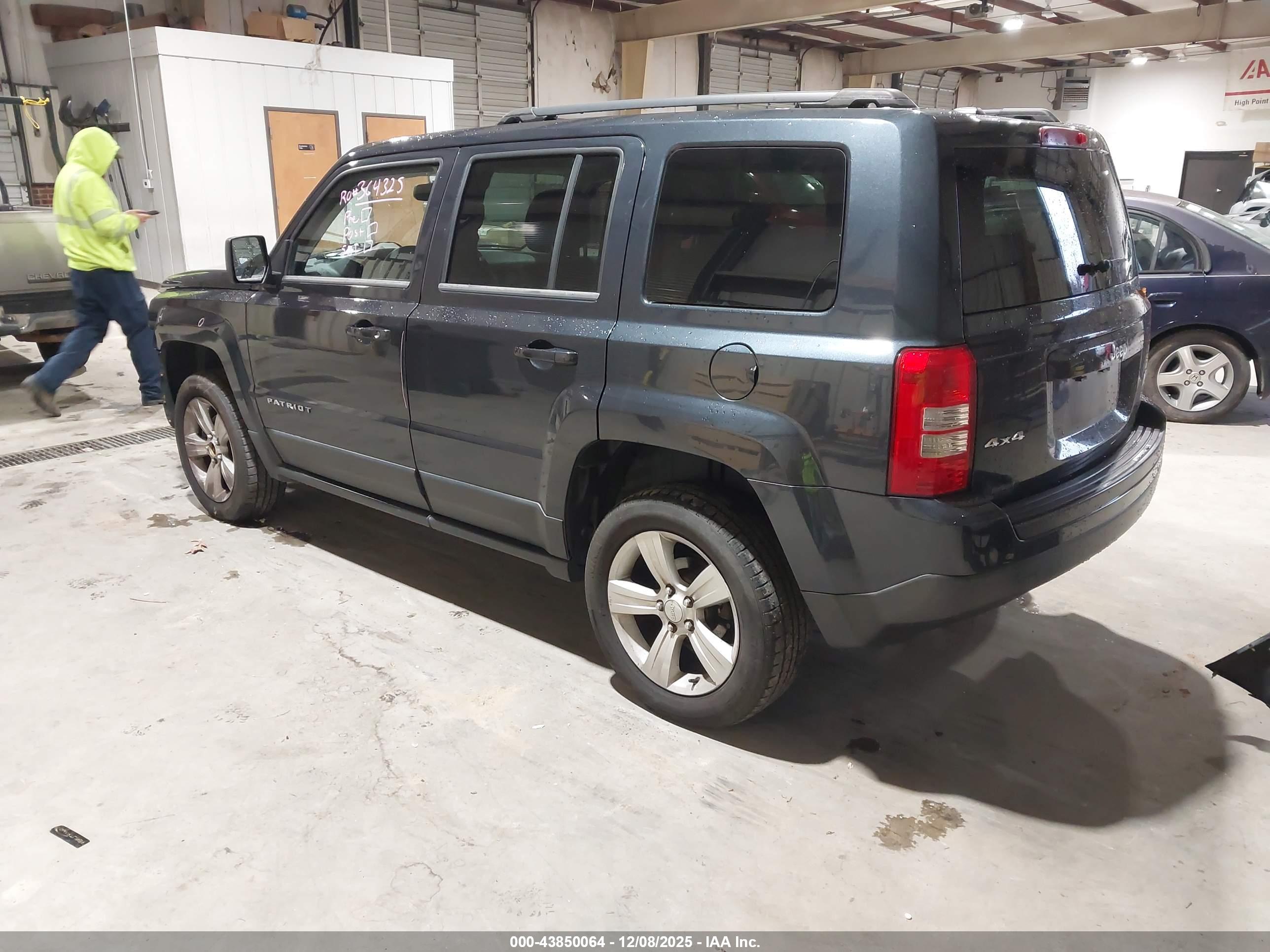 JEEP PATRIOT image 3