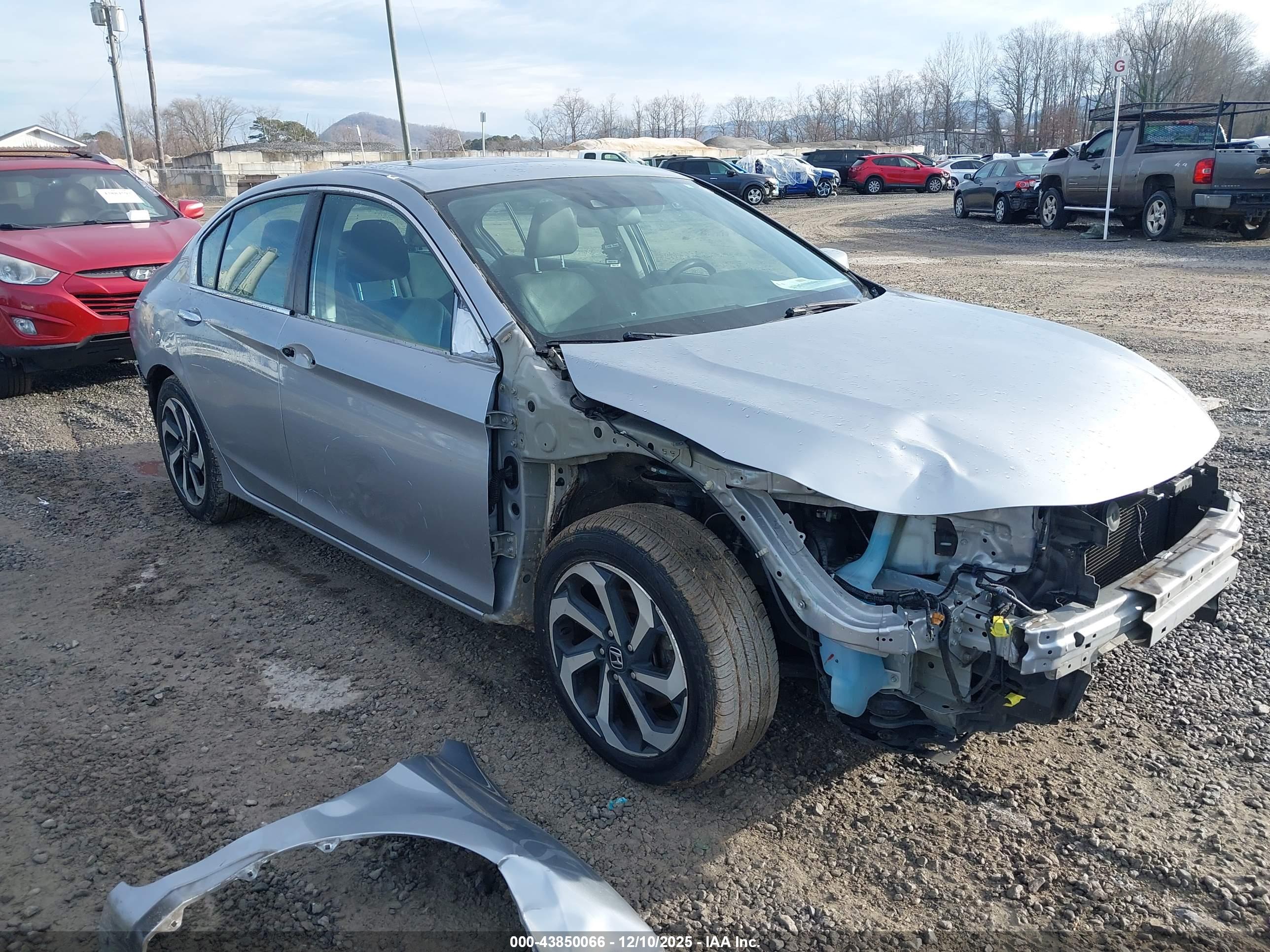 HONDA ACCORD image 6