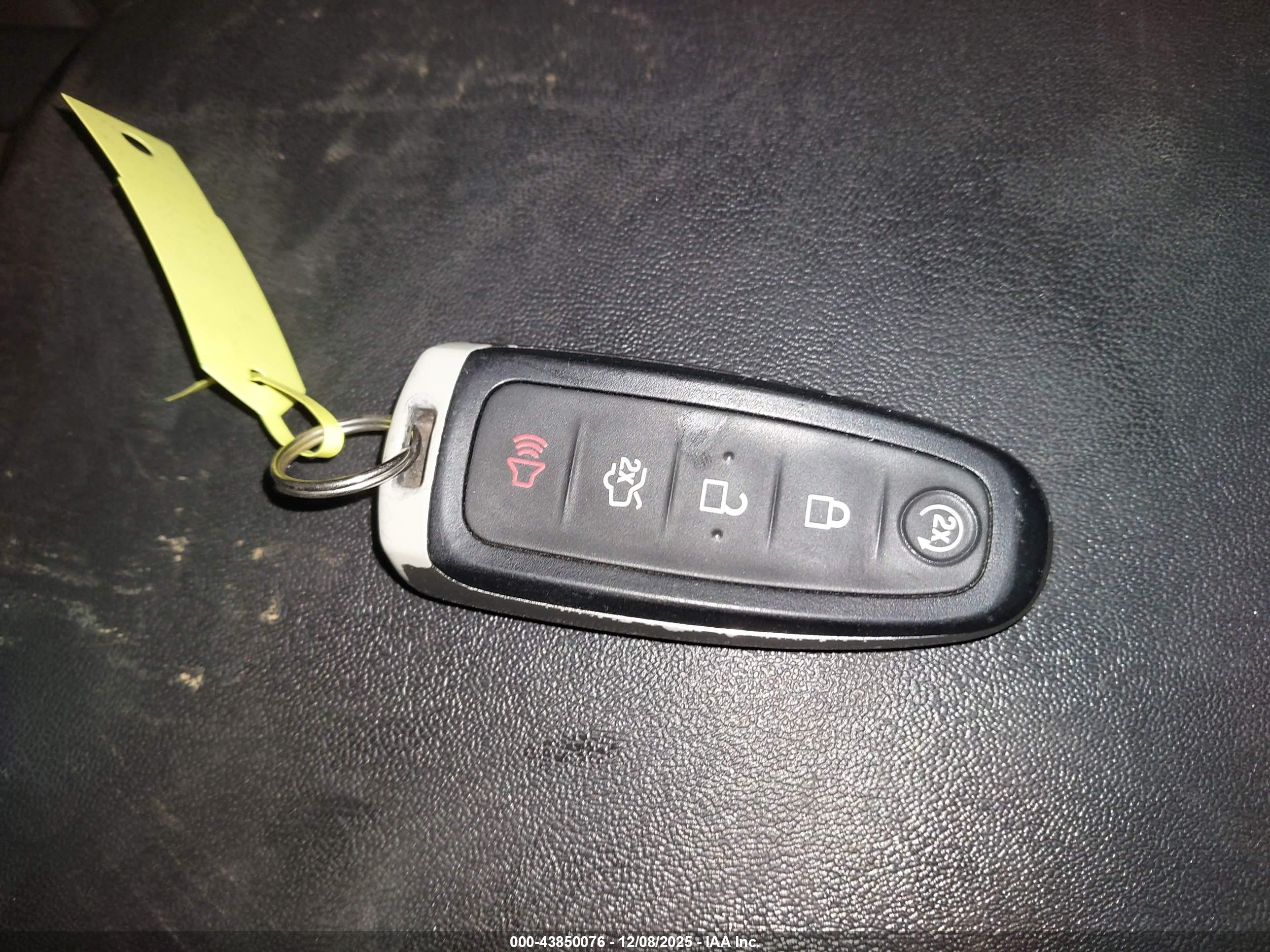 FORD TAURUS image 11