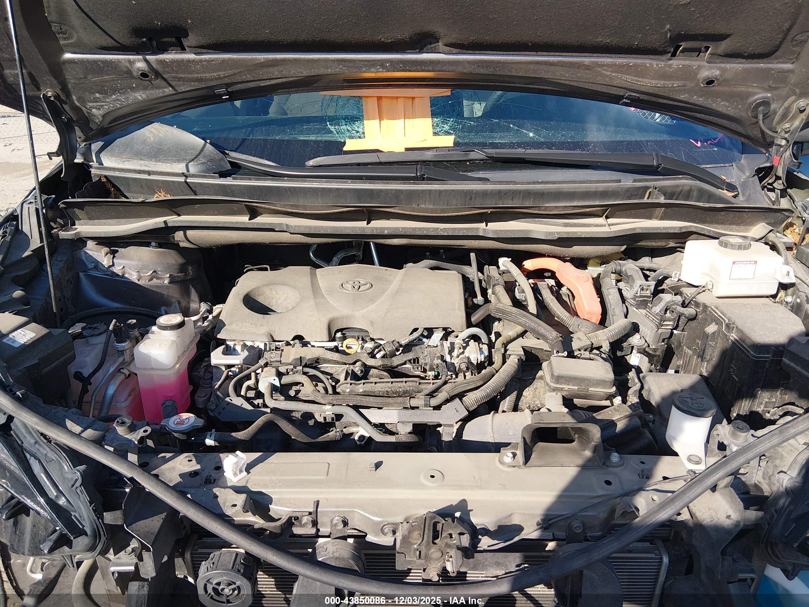 TOYOTA SIENNA image 10
