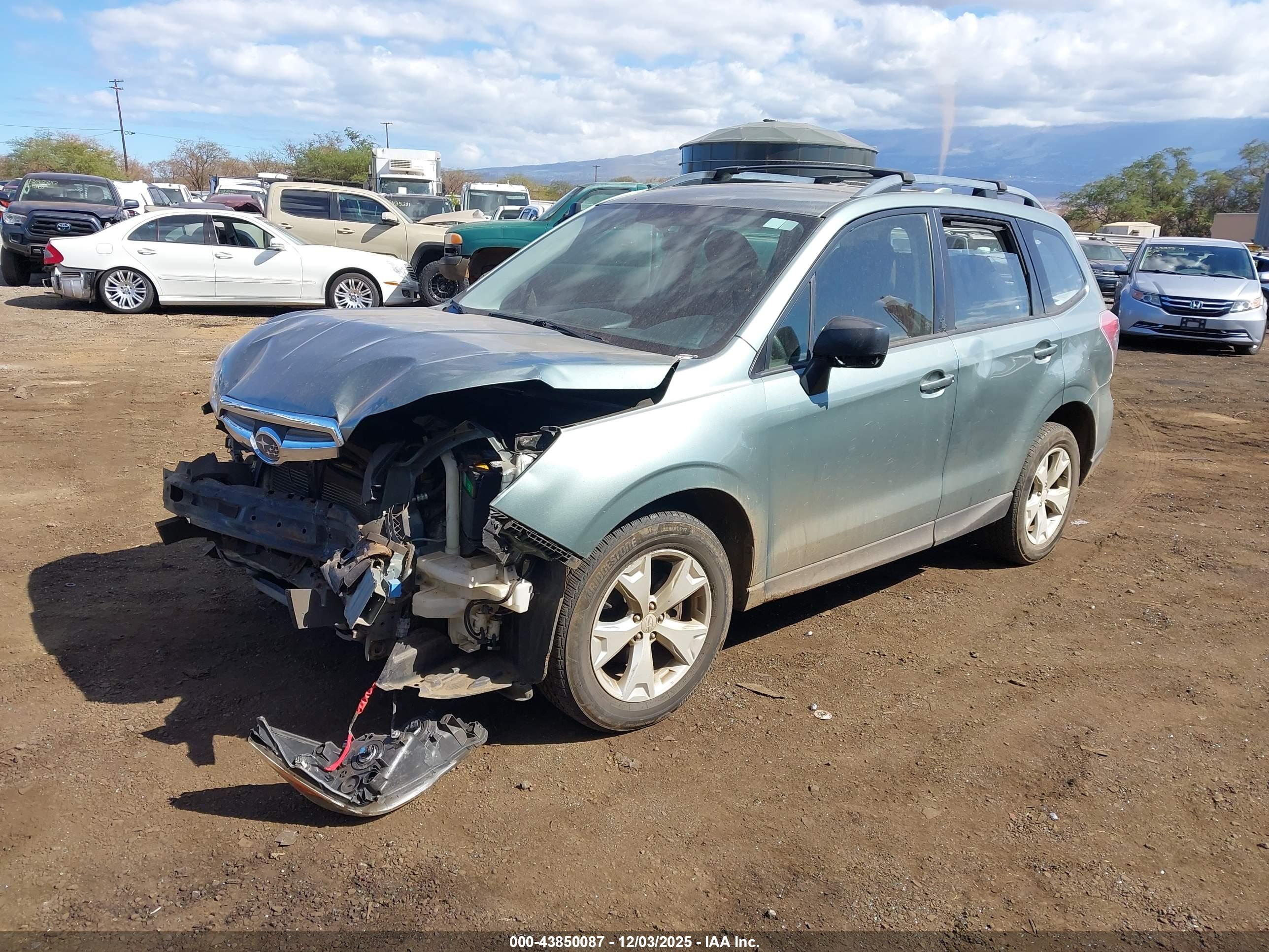 SUBARU FORESTER image 2