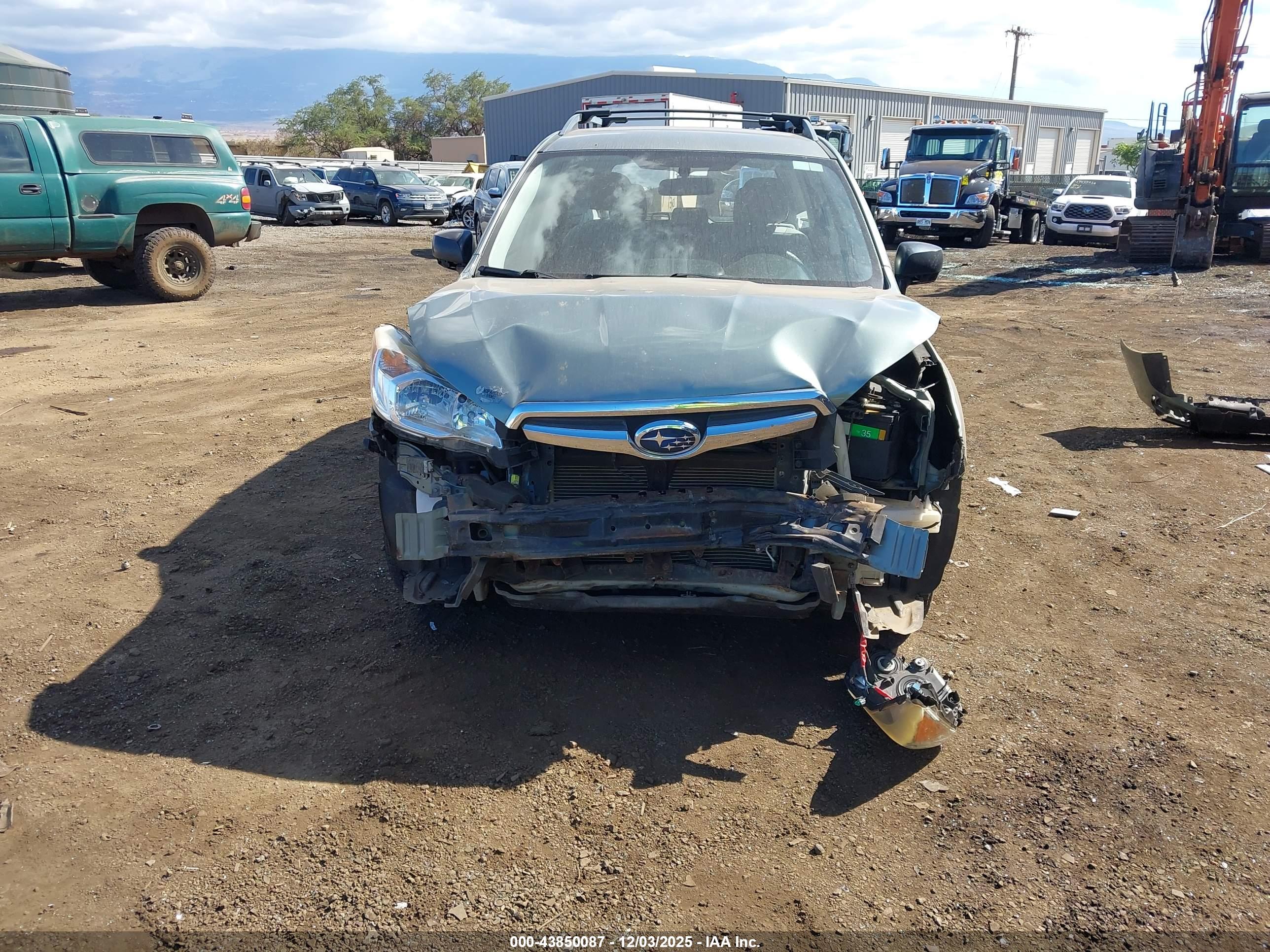 SUBARU FORESTER image 6