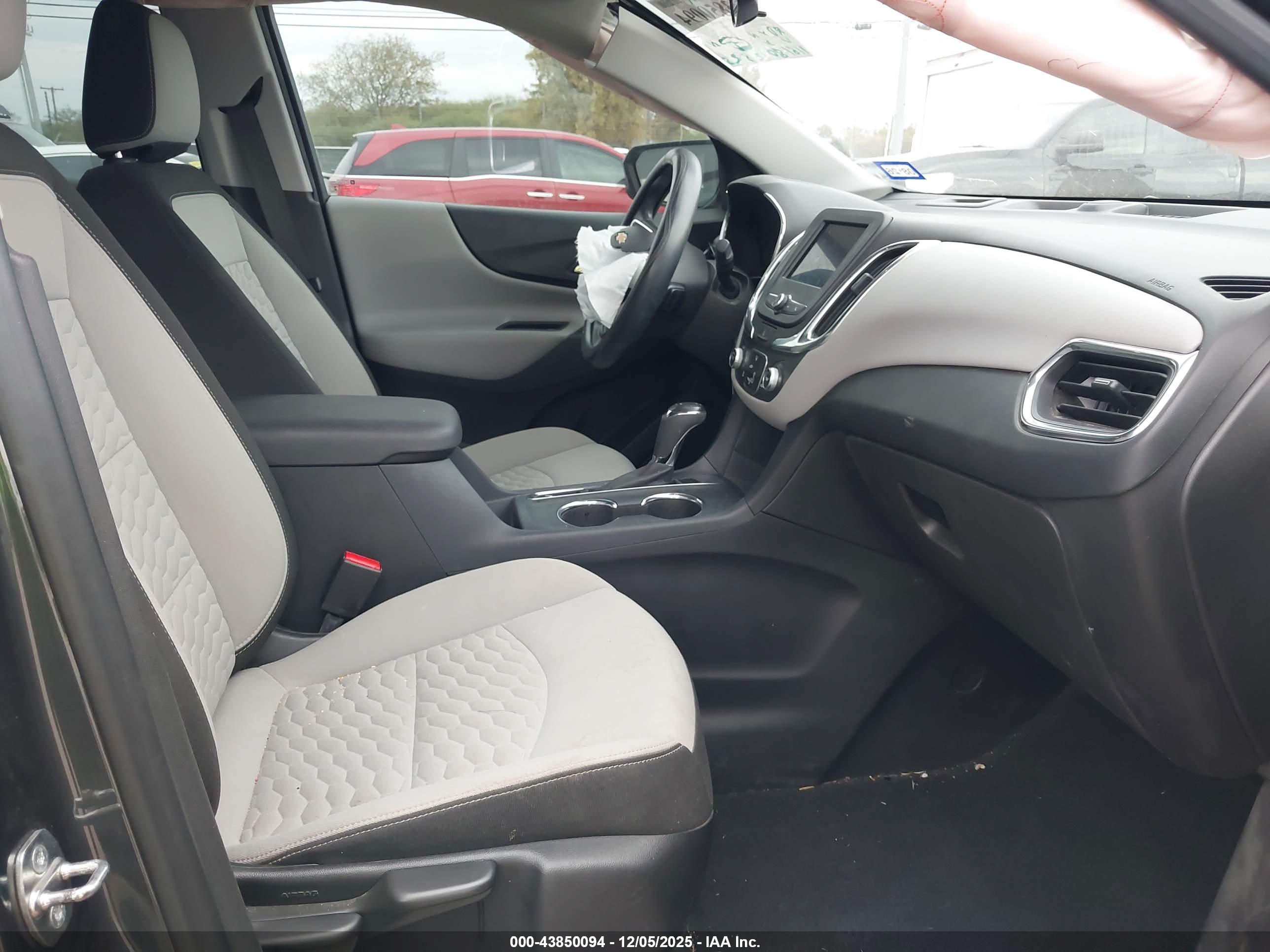 CHEVROLET EQUINOX image 5