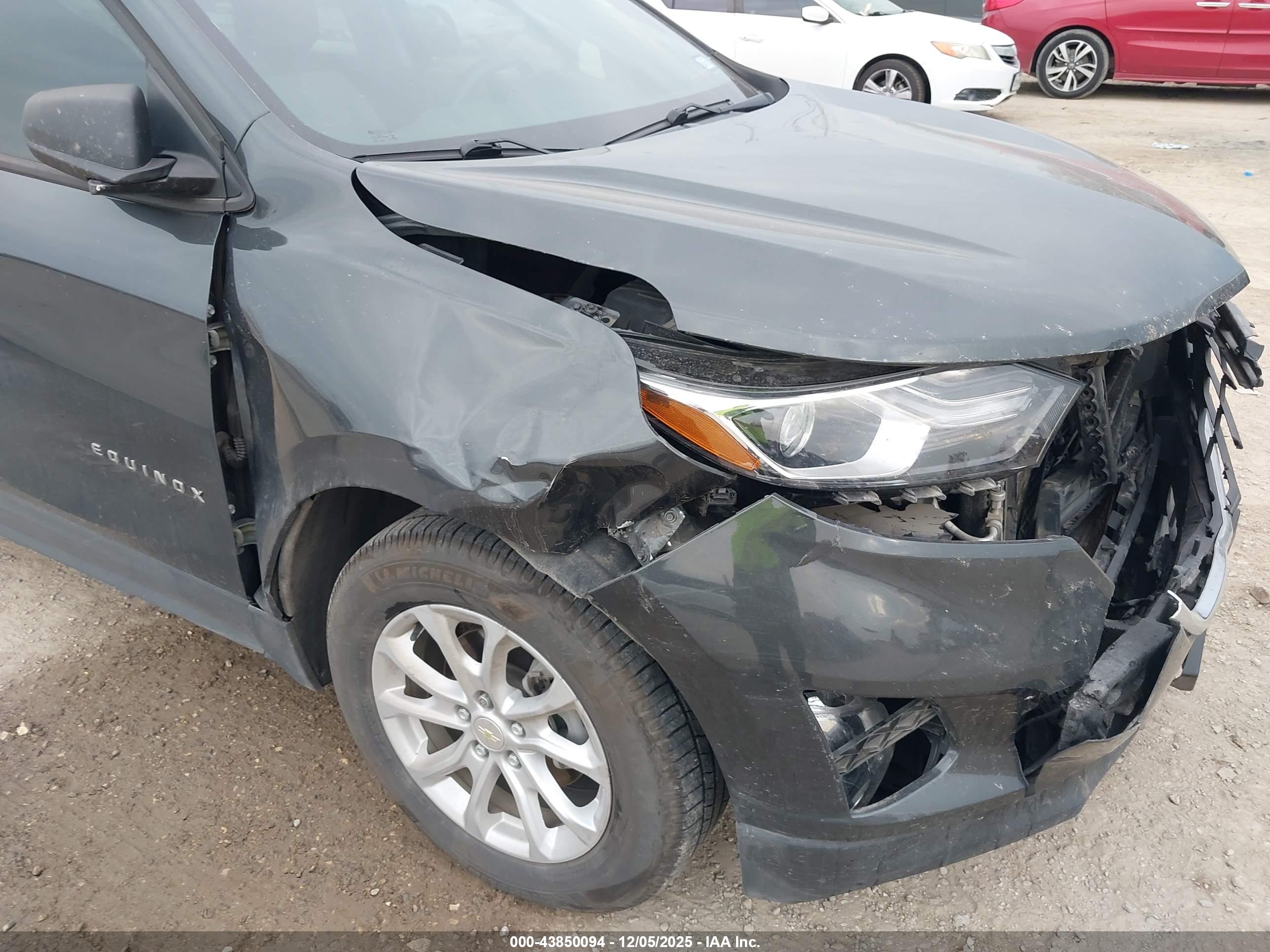 CHEVROLET EQUINOX image 6