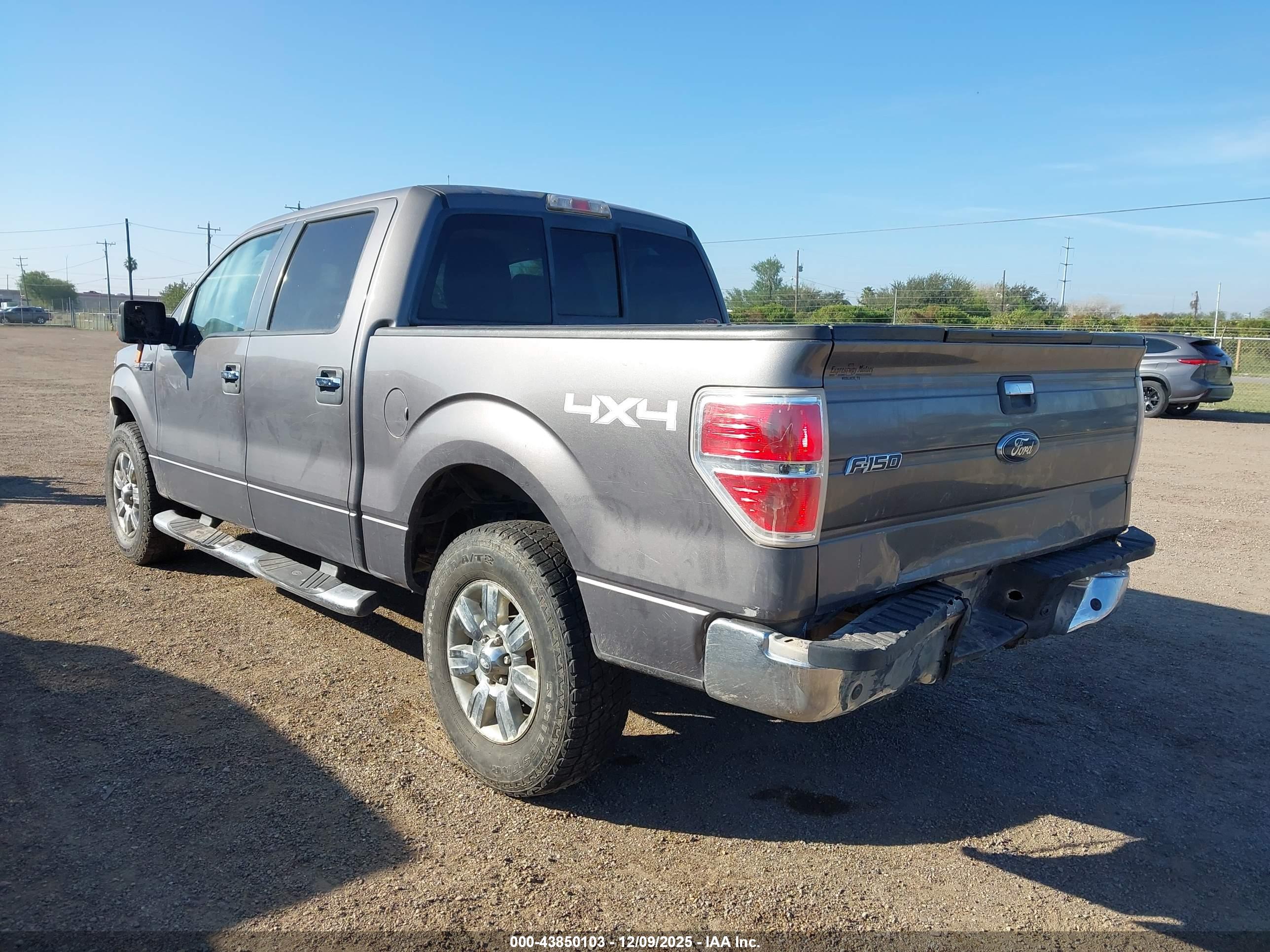 FORD F-150 image 3