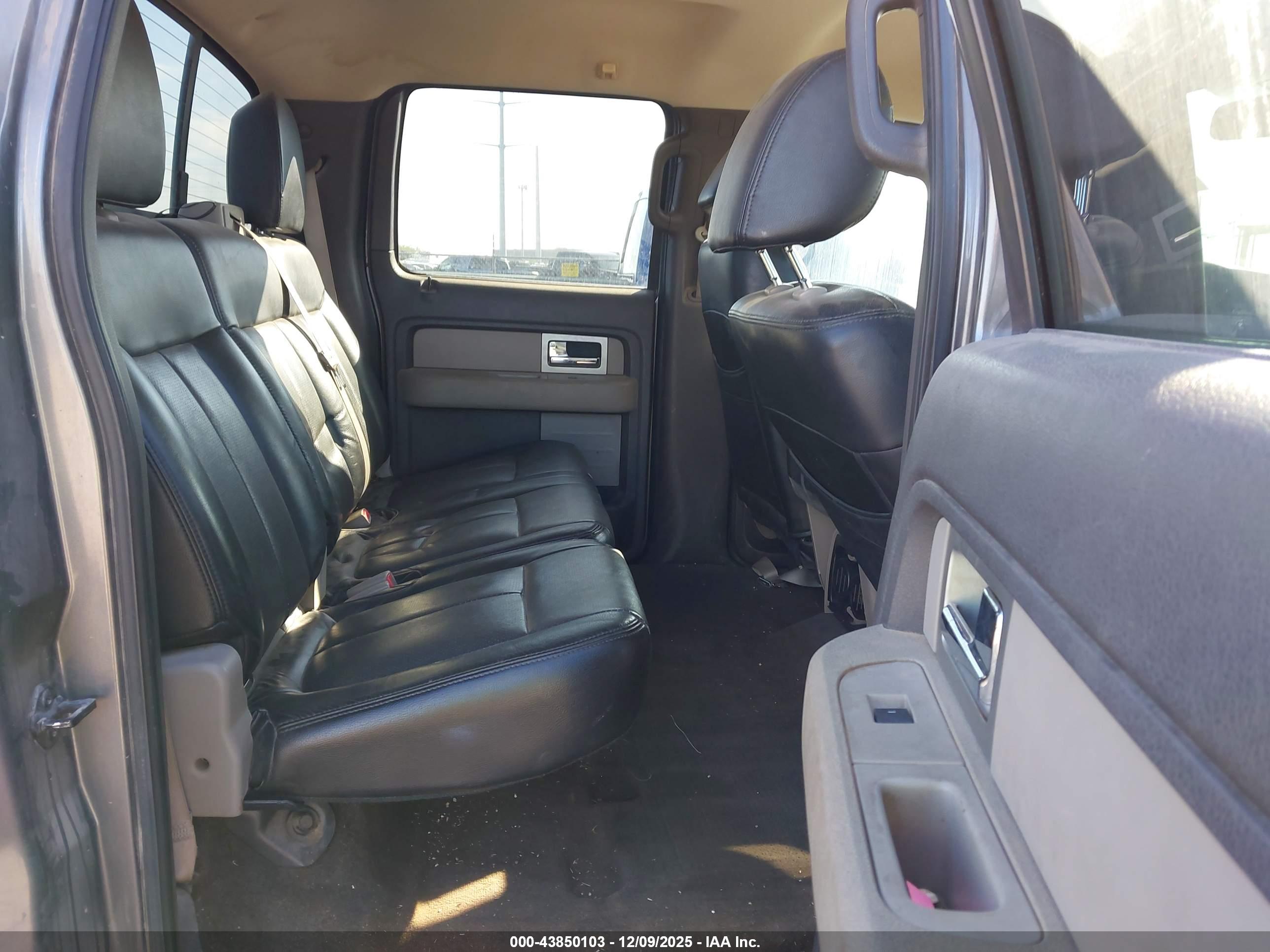 FORD F-150 image 8