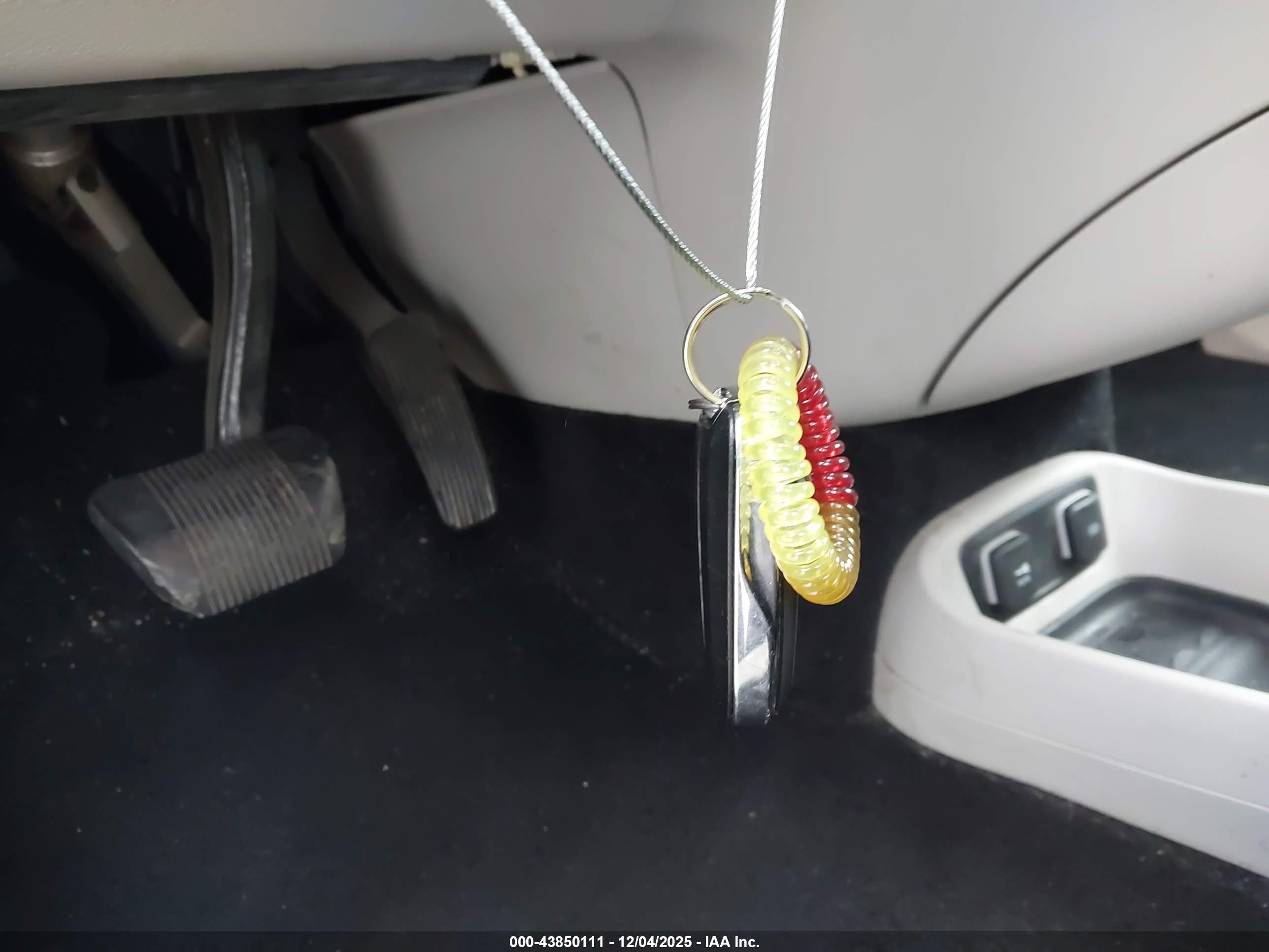 CHRYSLER PACIFICA image 11