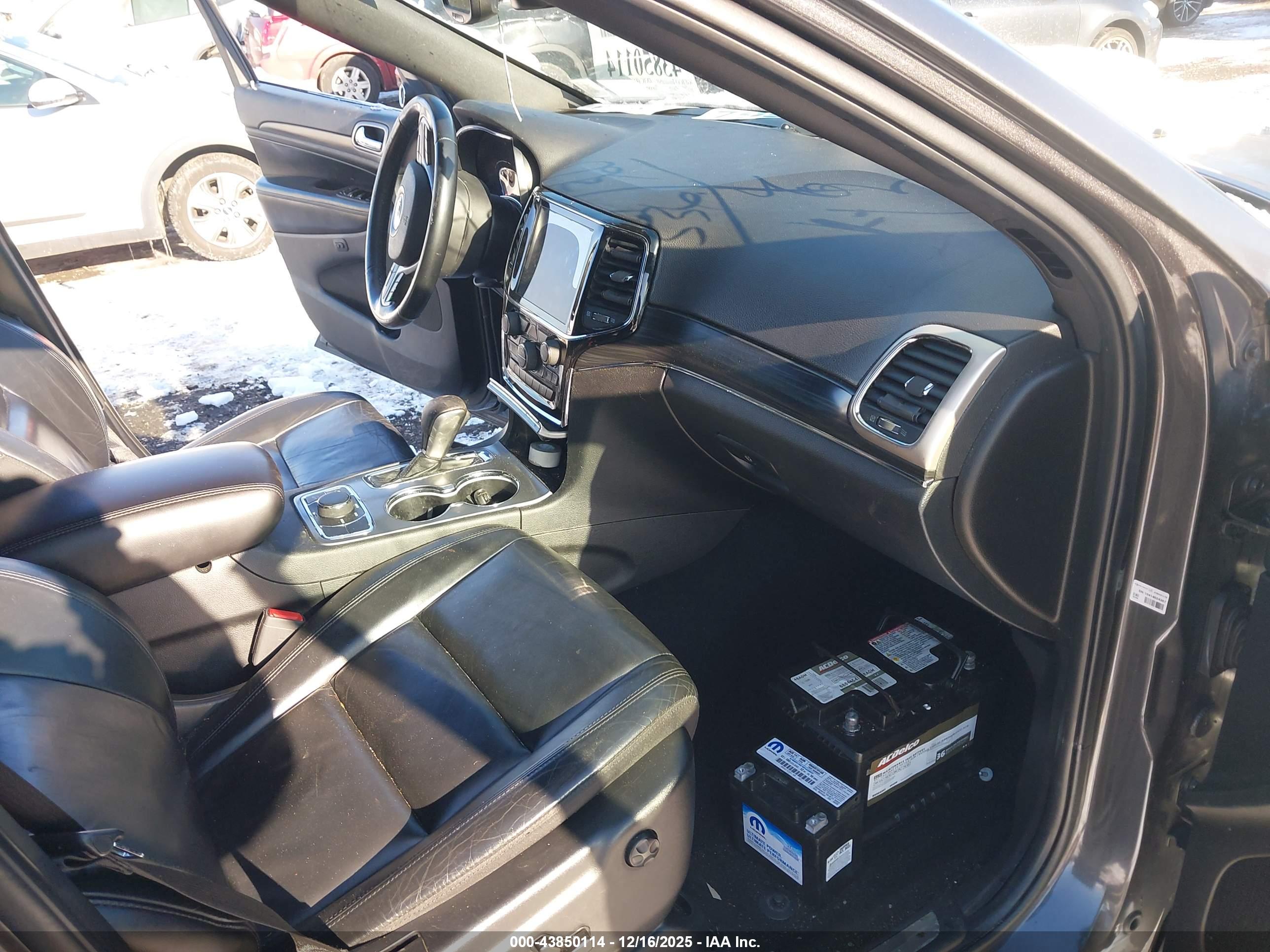 JEEP GRAND image 5