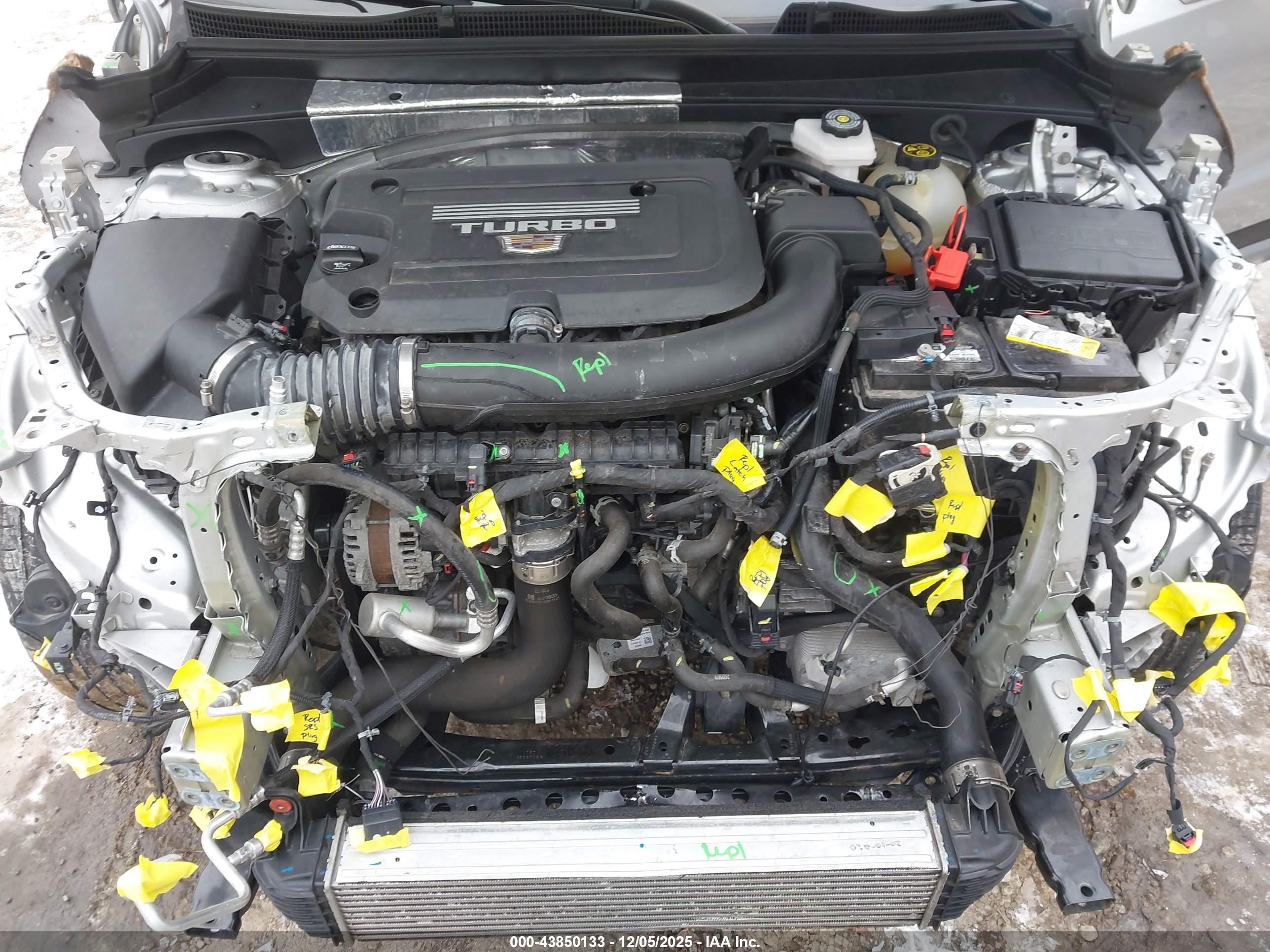 CADILLAC XT4 image 10