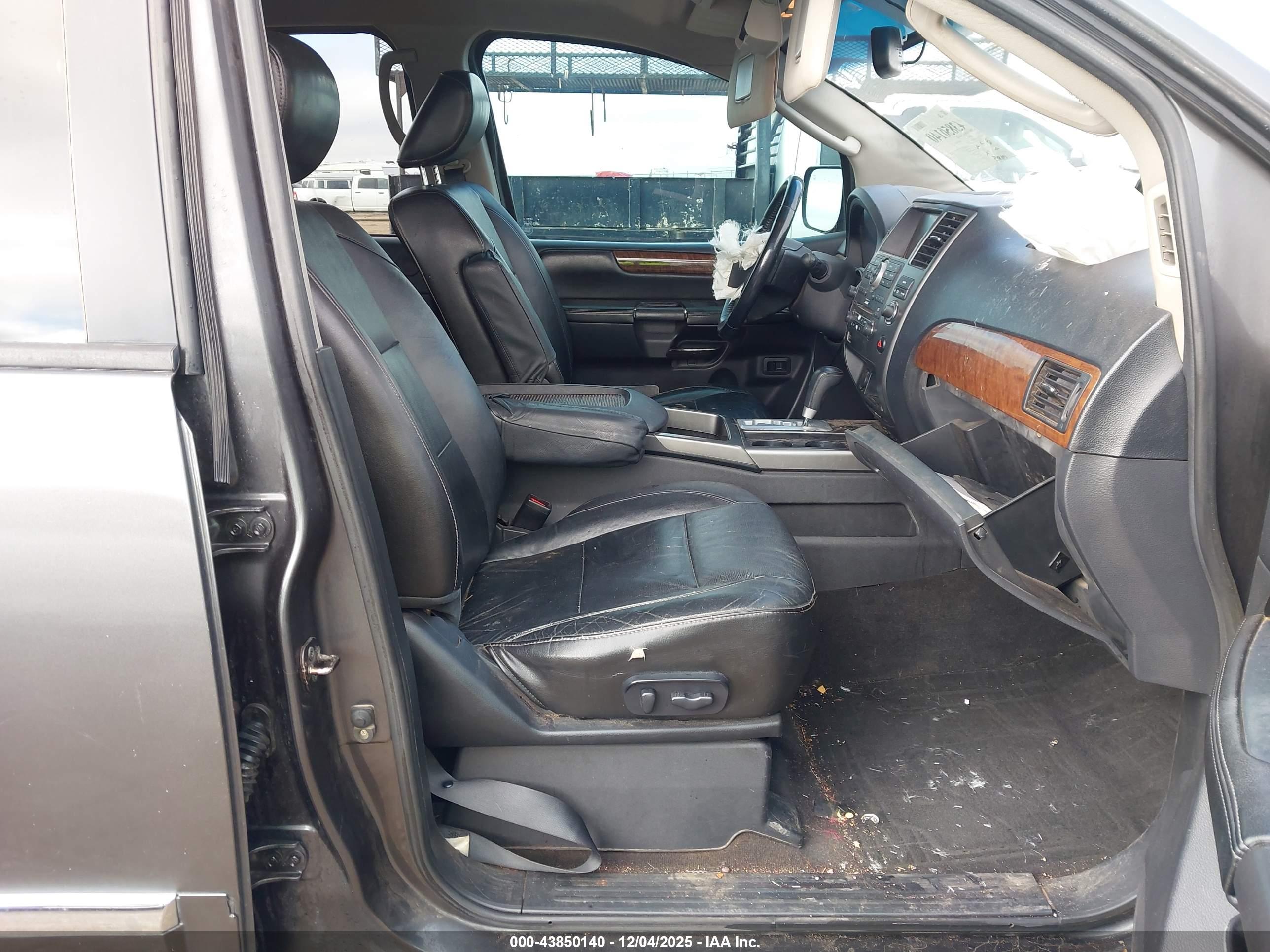 NISSAN ARMADA image 5