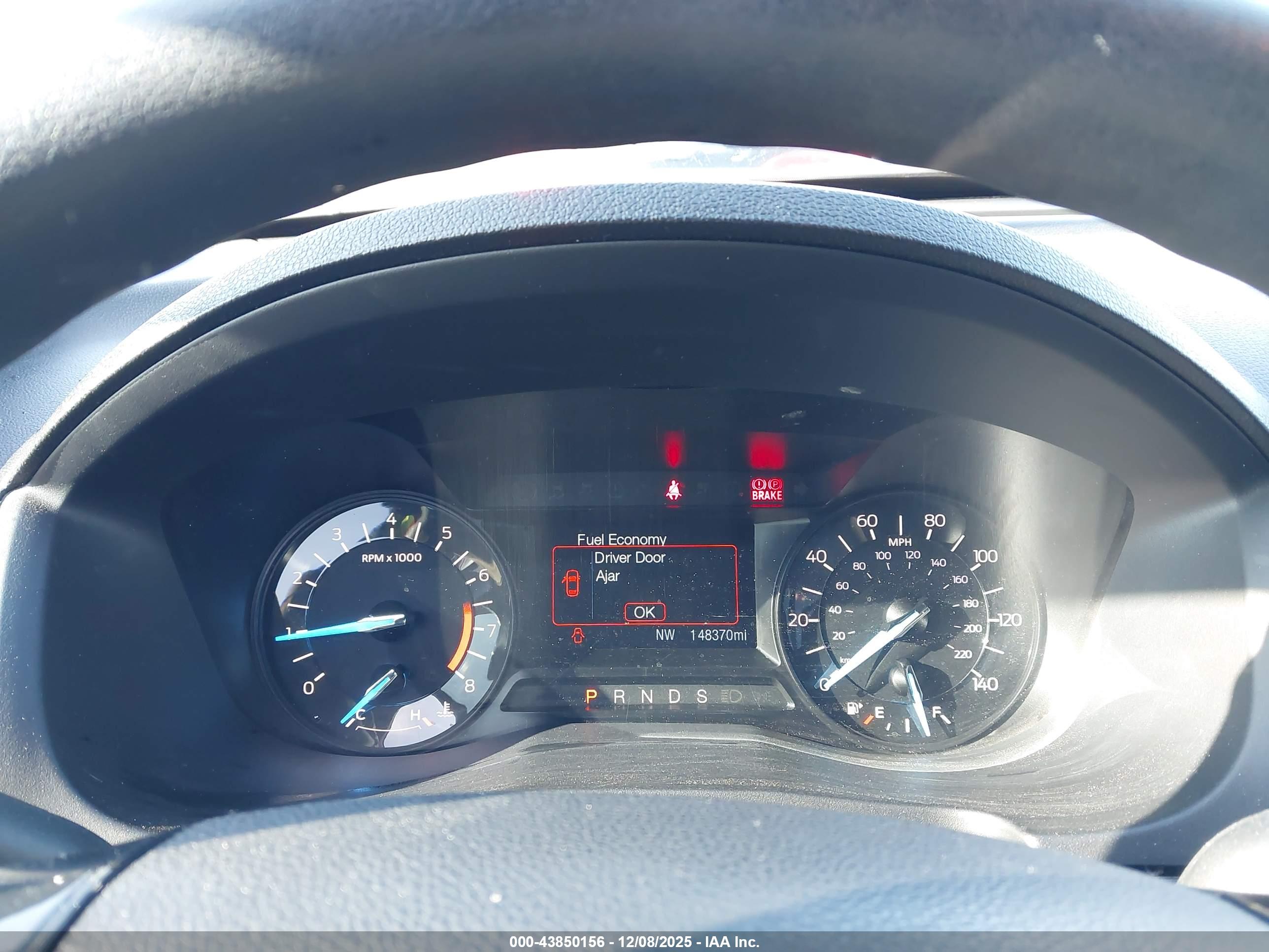 FORD EXPLORER image 7