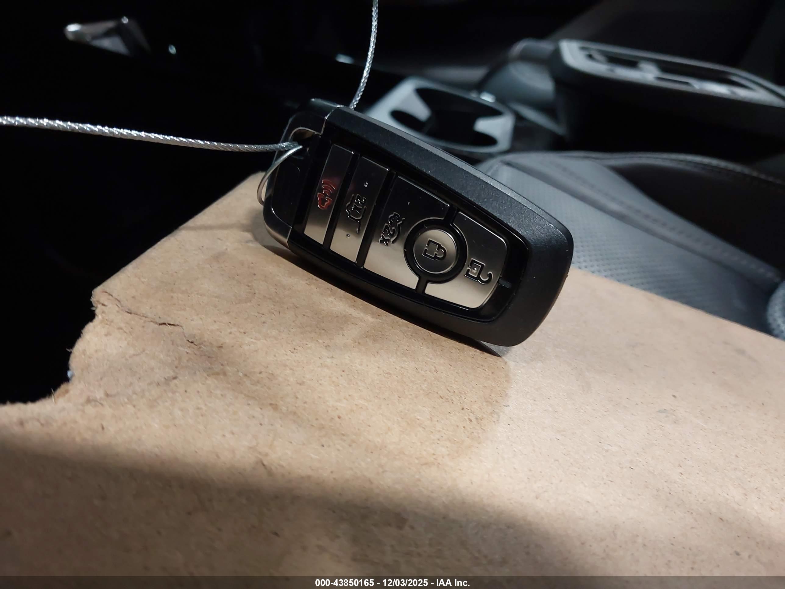 FORD MUSTANG image 11