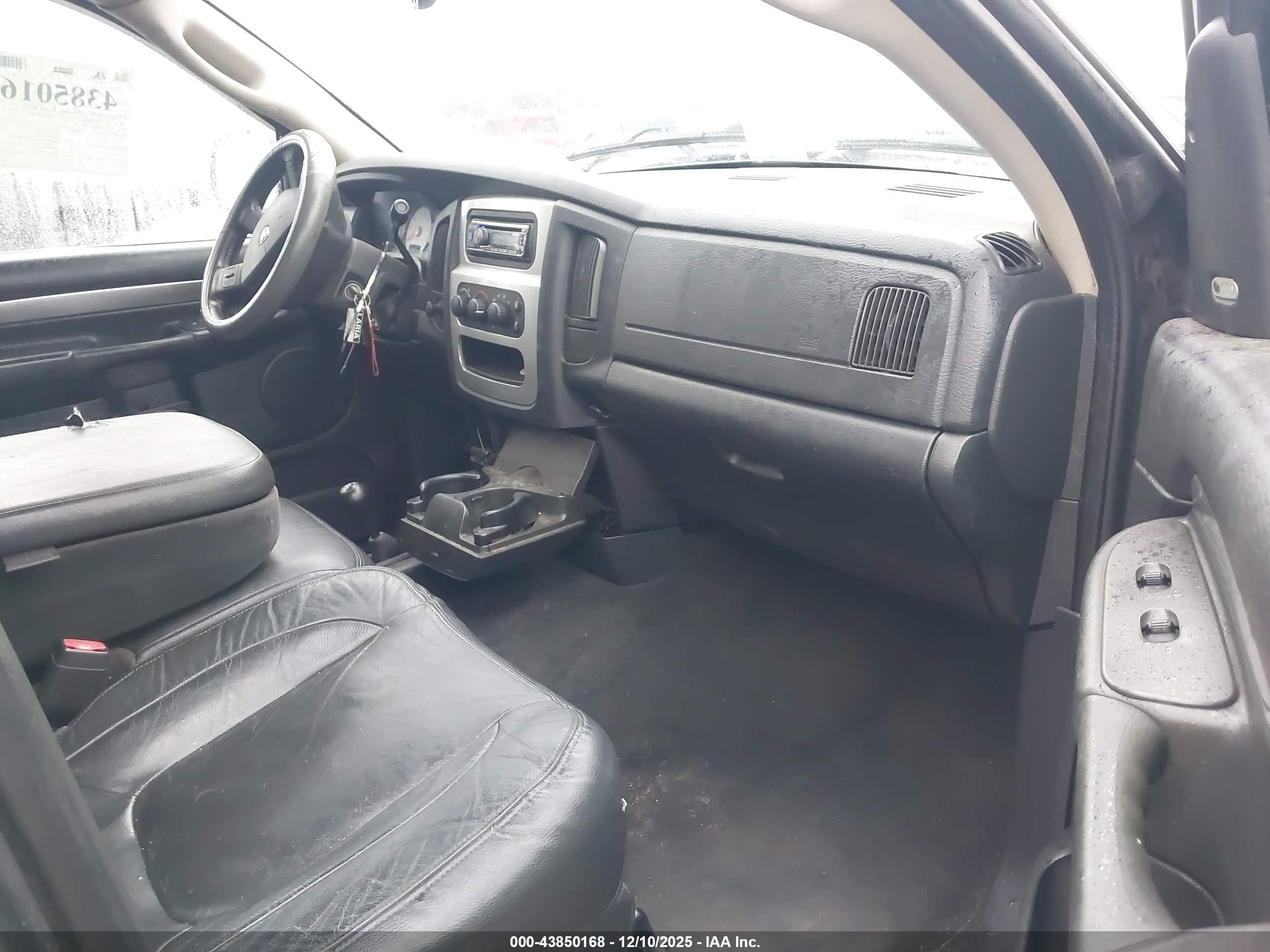 DODGE RAM image 5