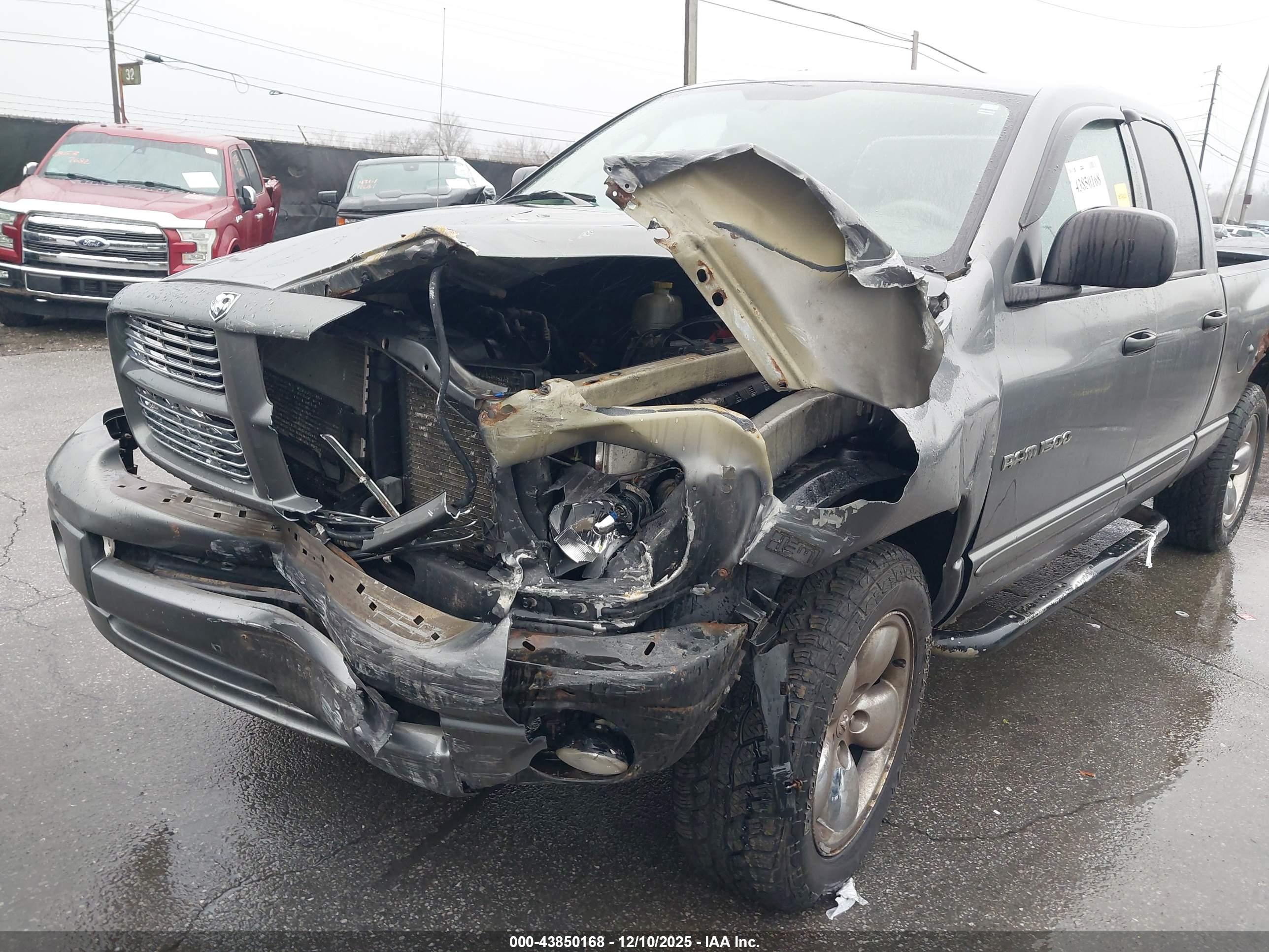 DODGE RAM image 6